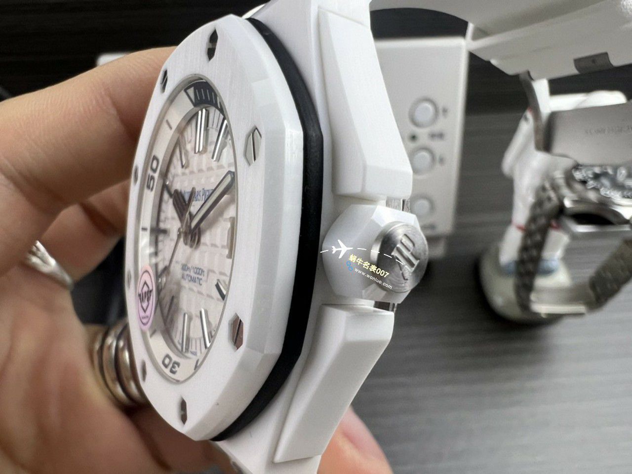 APS Factory 一体机Audemars Piguet  Royal Oak Offshore 白黑 Composite  Replica Copy  Watches 15707CB.OO.A010CA.01，15707CE.OO.A002CA.01 / AP239