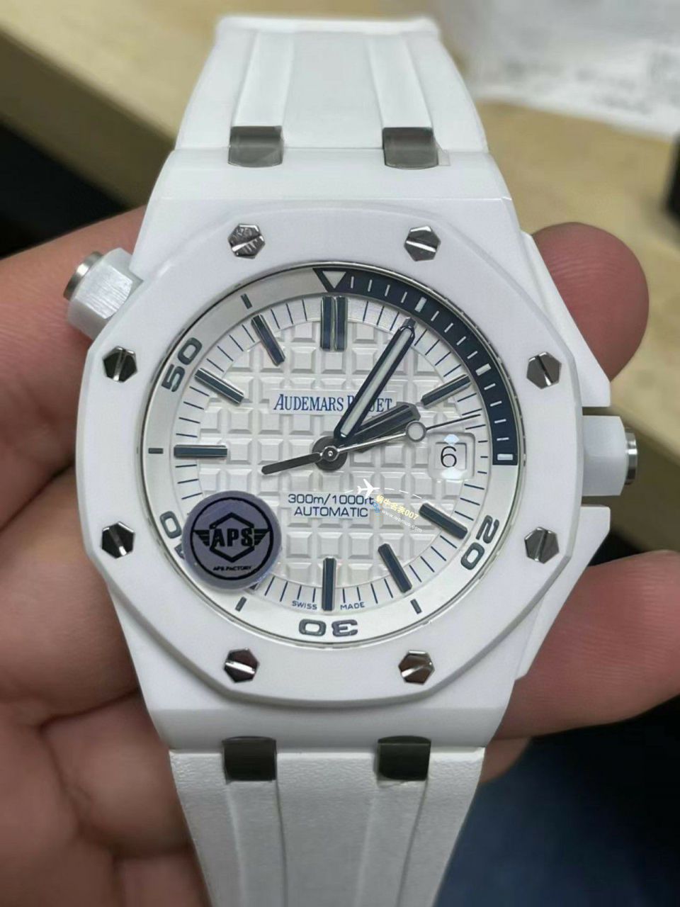 APS Factory 一体机Audemars Piguet  Royal Oak Offshore 白黑 Composite  Replica Copy  Watches 15707CB.OO.A010CA.01，15707CE.OO.A002CA.01 / AP239
