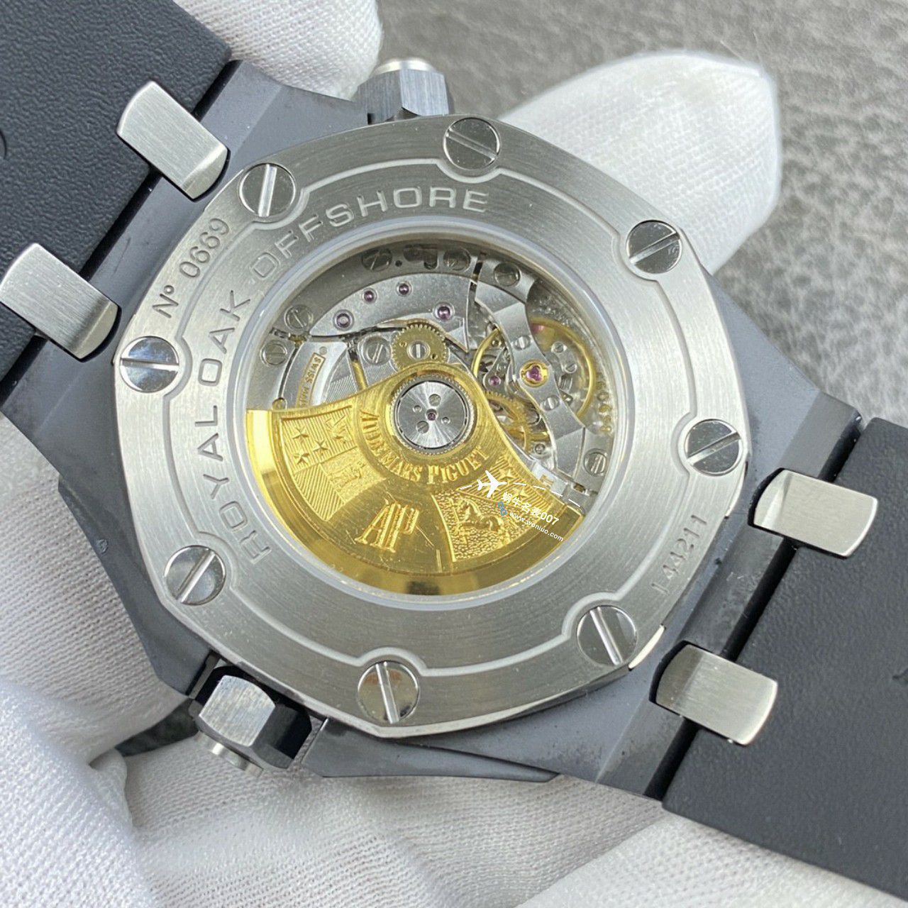 APS Factory 一体机Audemars Piguet  Royal Oak Offshore 白黑 Composite  Replica Copy  Watches 15707CB.OO.A010CA.01，15707CE.OO.A002CA.01 / AP239