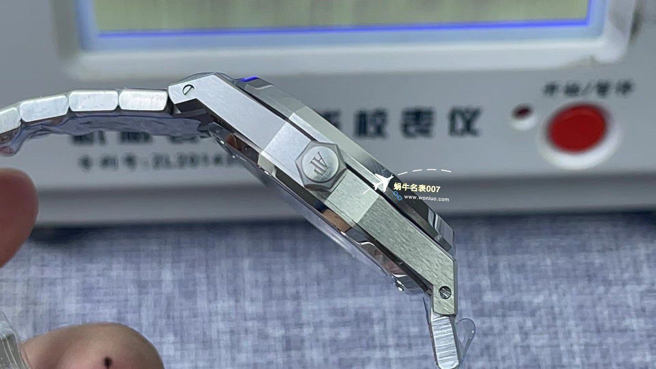 APS Factory Audemars Piguet 皇家橡树37毫米15450ST.OO.1256ST.01，15450ST.OO.1256ST.02，15450ST.OO.1256ST.03 Perfect   Replica Watches  / AP261