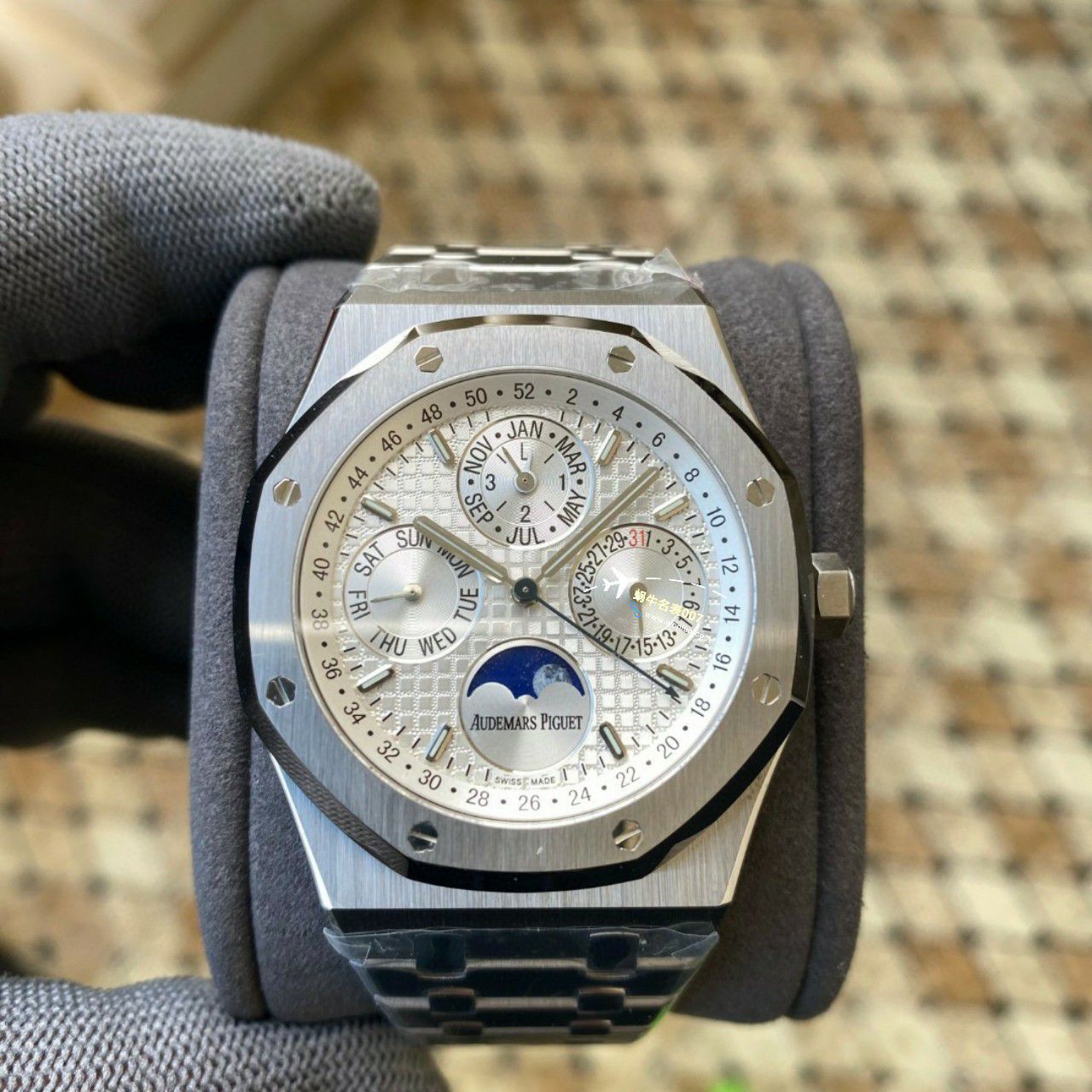 APS Factory Audemars Piguet 万年历26574PT.OO.1220PT.01，26574BA.OO.1220BA.01，26574ST.OO.1220ST.03 Perfect  Replica Copy  Watches  / AP262