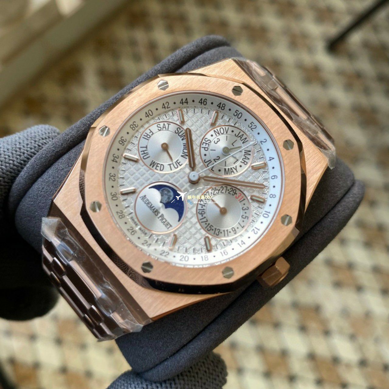 APS Factory Audemars Piguet 万年历26574PT.OO.1220PT.01，26574BA.OO.1220BA.01，26574ST.OO.1220ST.03 Perfect  Replica Copy  Watches  / AP262