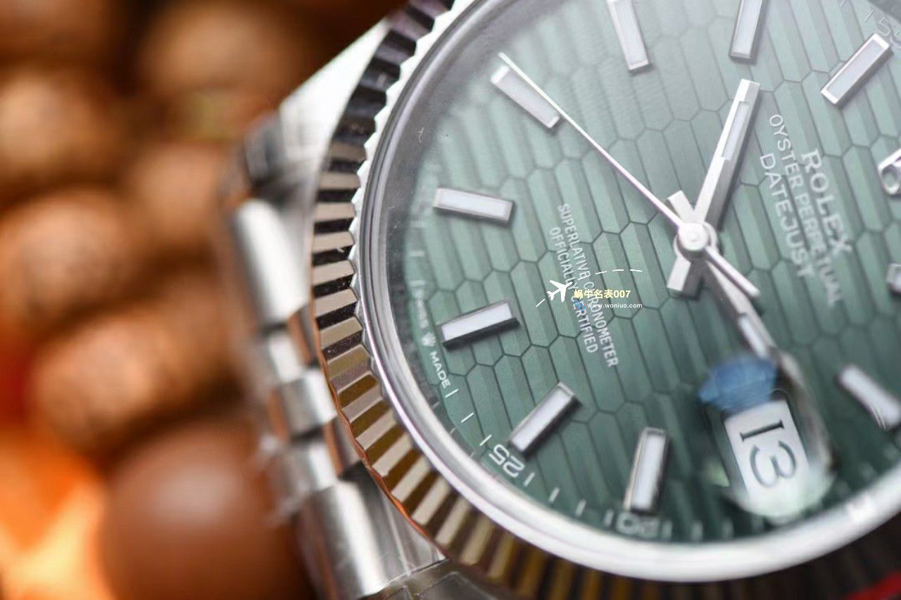  Video analysis VS Factory  Rolex  Datejust 36毫米绿萝m126200-0018 Replica Watches  / R793