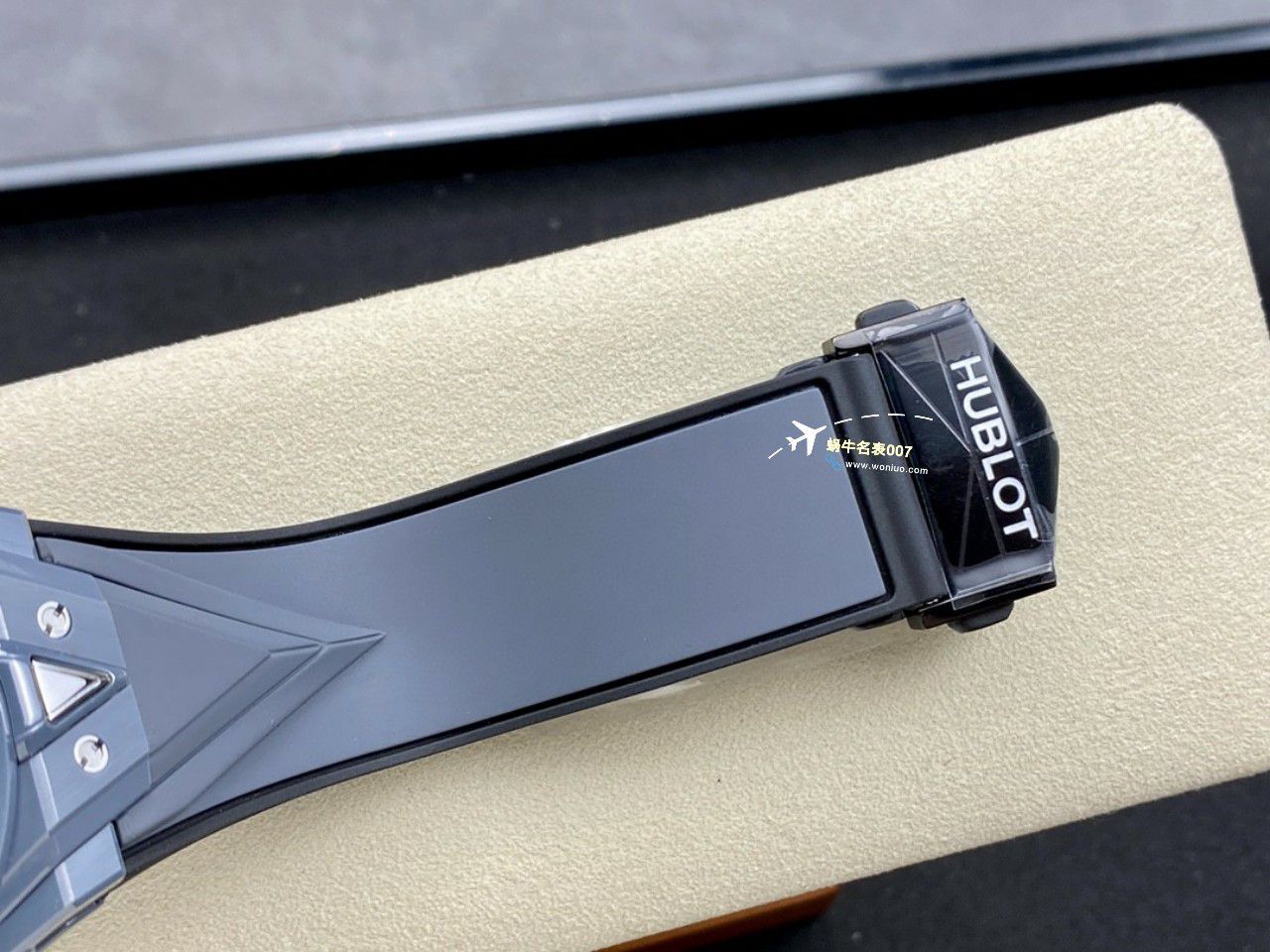 BBF Factory  hublot SANG BLEU II刺青二代 top  Replica Copy  Watches 418.CX.1114.RX.MXM20，418.HX.2001.RX.MXM21，418.GX.5207.RX.MXM22，418.EX.5107.RX.MXM21 / YB123