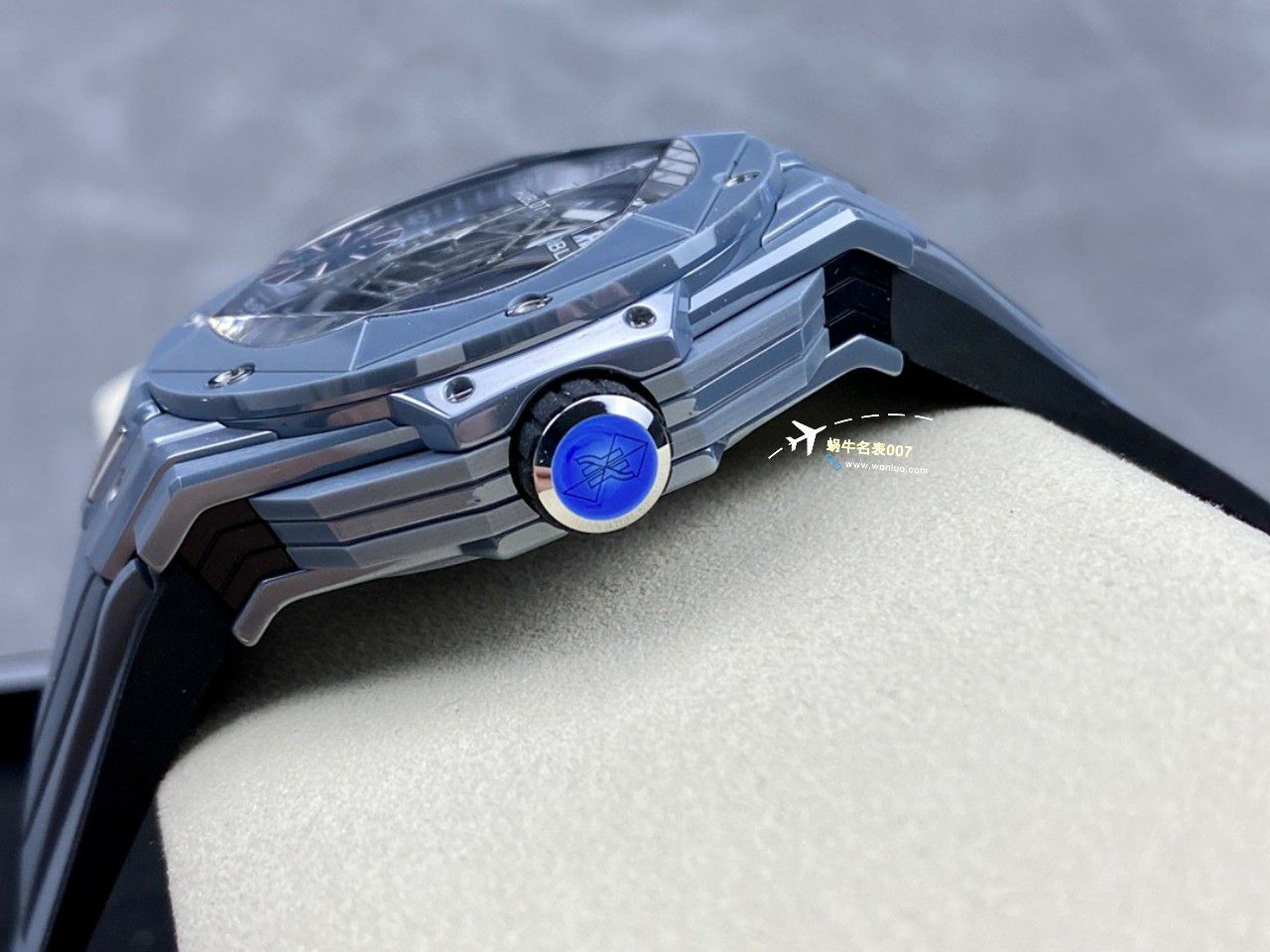 BBF Factory  hublot SANG BLEU II刺青二代 top  Replica Copy  Watches 418.CX.1114.RX.MXM20，418.HX.2001.RX.MXM21，418.GX.5207.RX.MXM22，418.EX.5107.RX.MXM21 / YB123