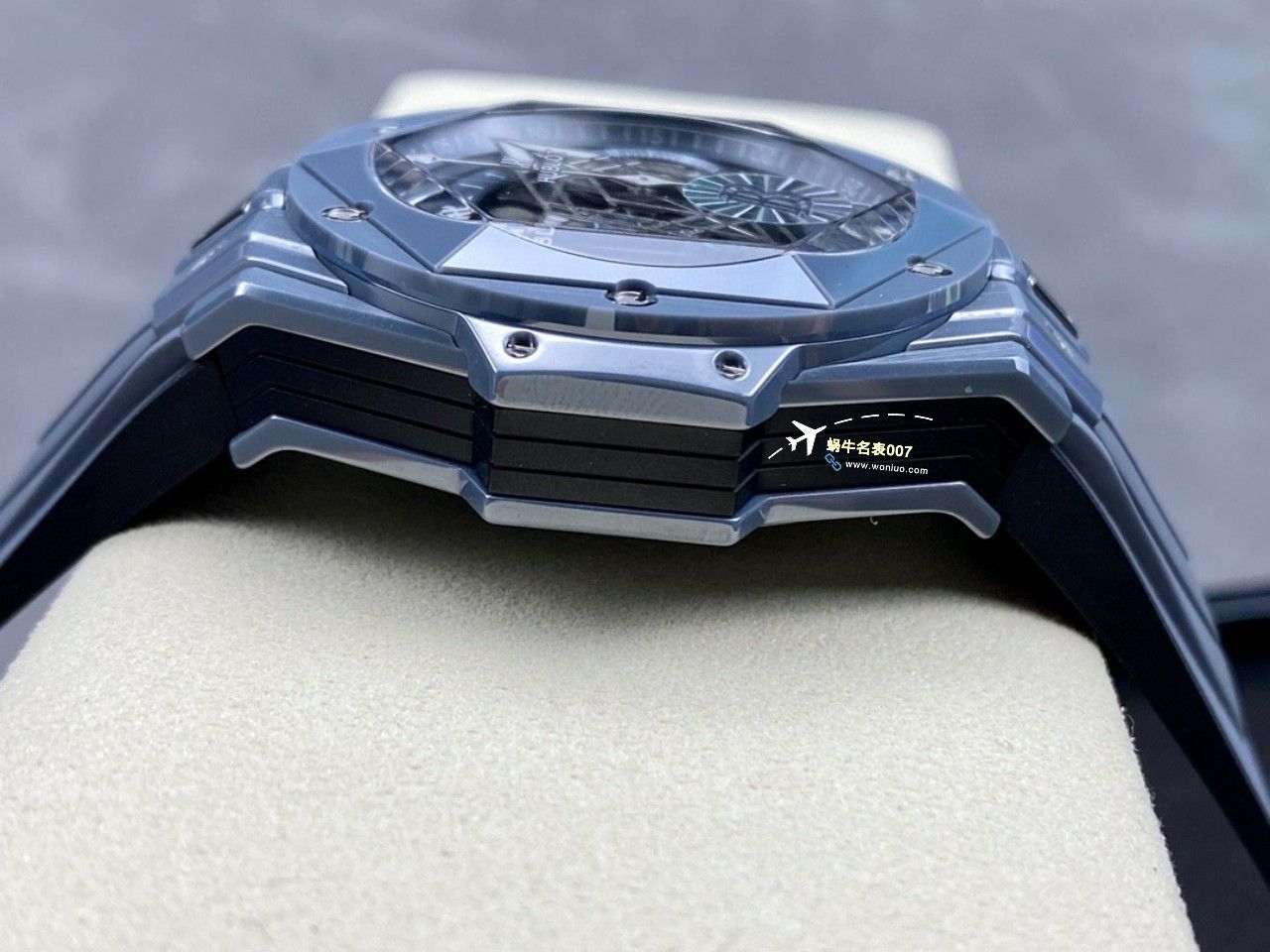 BBF Factory  hublot SANG BLEU II刺青二代 top  Replica Copy  Watches 418.CX.1114.RX.MXM20，418.HX.2001.RX.MXM21，418.GX.5207.RX.MXM22，418.EX.5107.RX.MXM21 / YB123