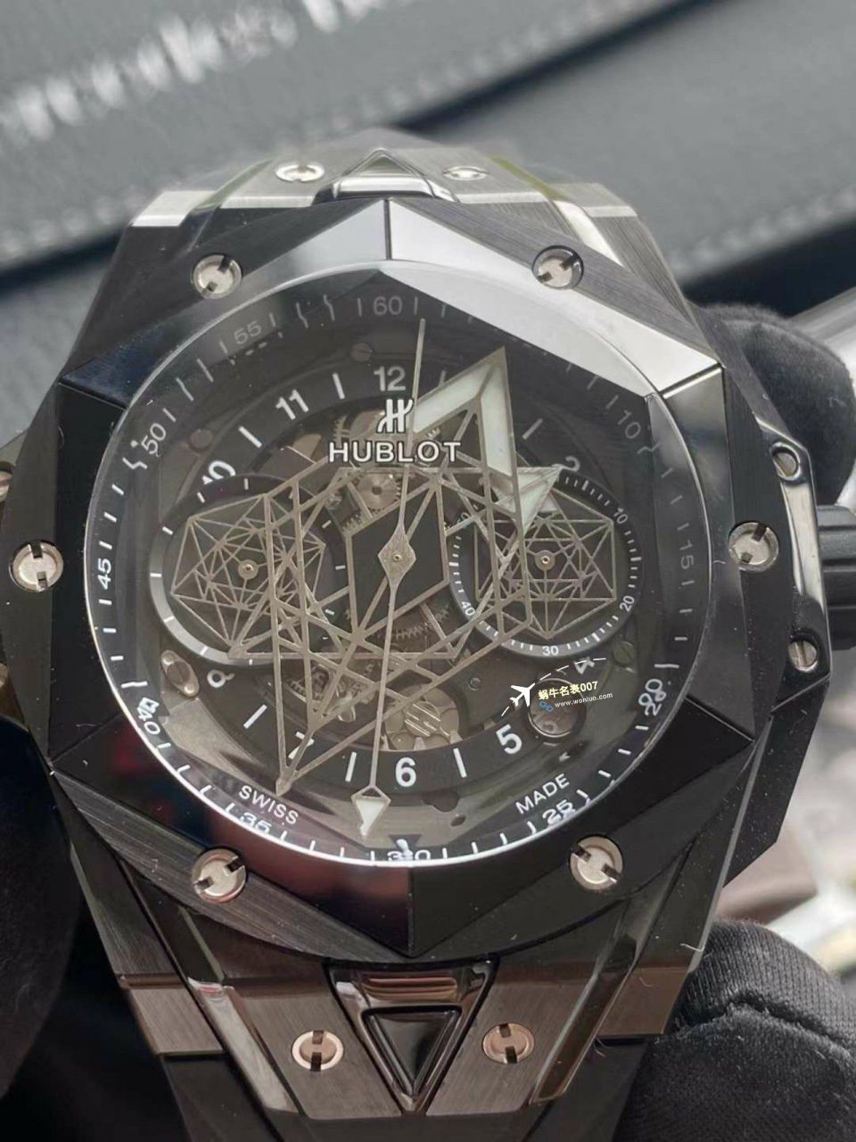 BBF Factory  hublot SANG BLEU II刺青二代 top  Replica Copy  Watches 418.CX.1114.RX.MXM20，418.HX.2001.RX.MXM21，418.GX.5207.RX.MXM22，418.EX.5107.RX.MXM21 / YB123