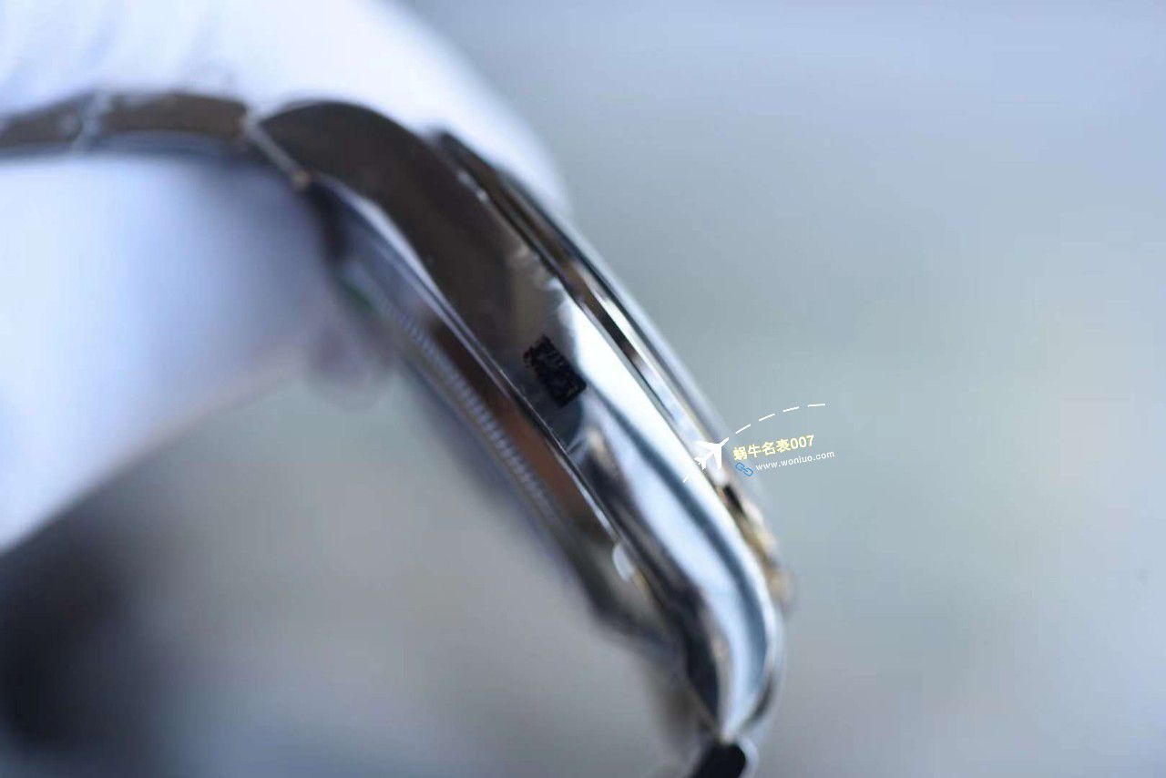 Clean Factory  Rolex 宇宙计时 Ditongna 白金4130 Movement  Watches  / R797