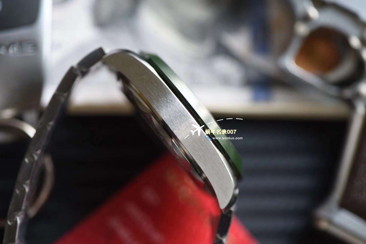 VS Factory OMEGA Seamaster 150世界时绿面盘 Perfect  Replica Watches 220.30.43.22.10.001 wrist watches  / M786