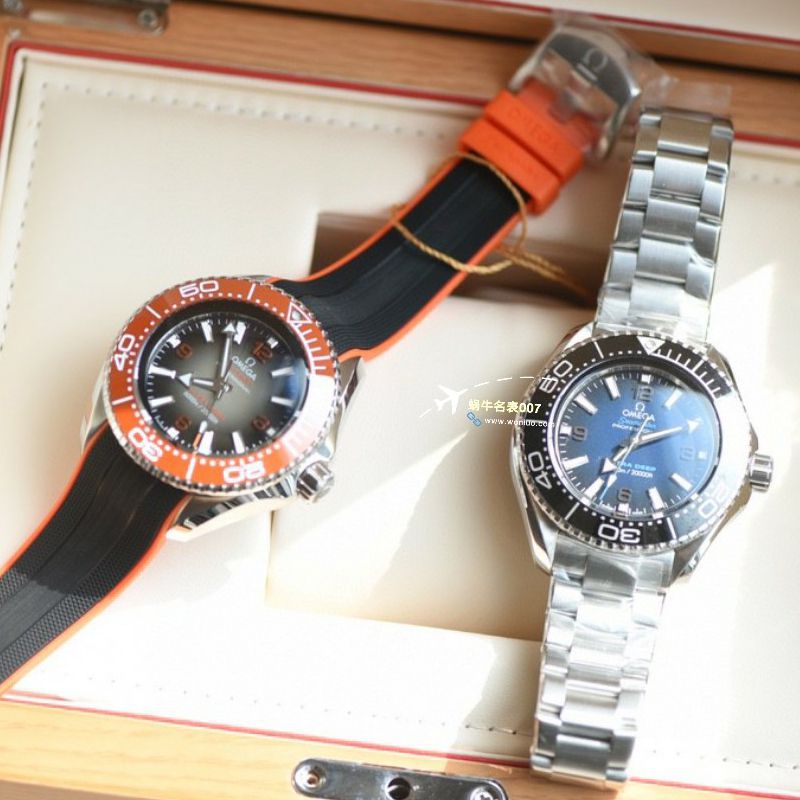 【 Video analysis 】原单品质OMEGA Seamaster 海王6000米215.30.46.21.06.001，215.30.46.21.03.001 wrist watches 