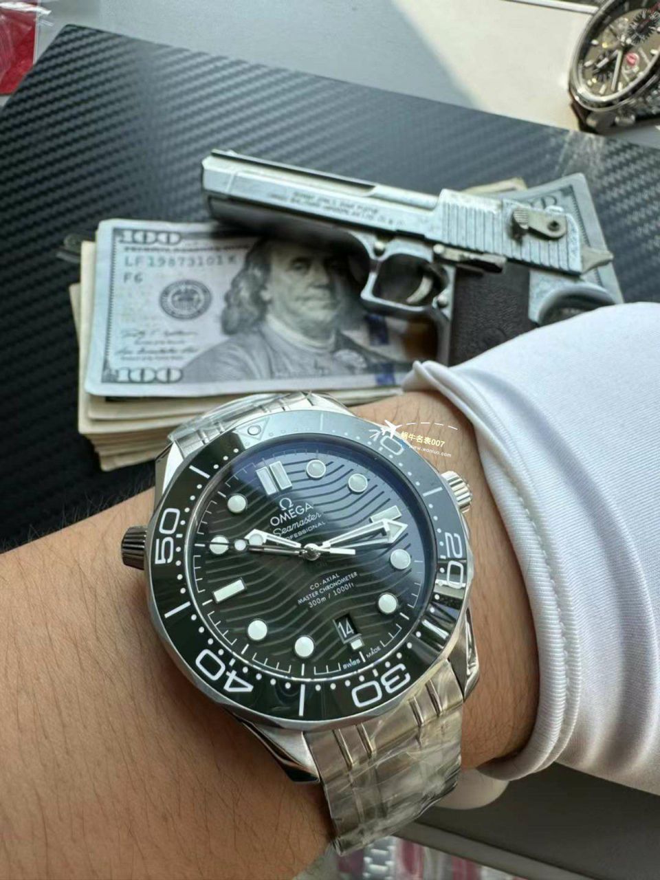 【 Video analysis 】VS Factory OMEGA Seamaster 300 top  Replica Watches 绿面210.30.42.20.10.001，210.32.42.20.10.001 wrist watches  / M796