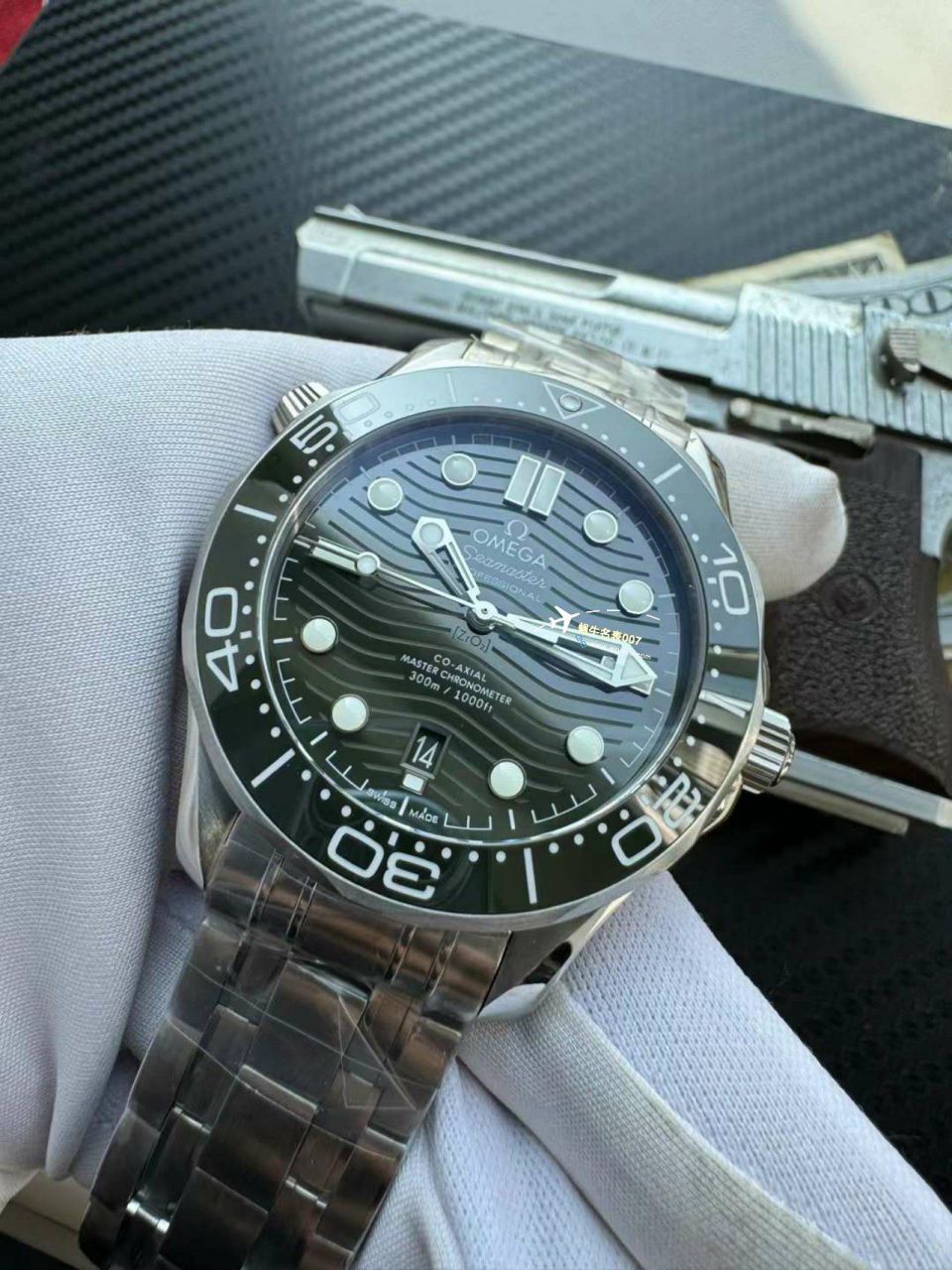【 Video analysis 】VS Factory OMEGA Seamaster 300 top  Replica Watches 绿面210.30.42.20.10.001，210.32.42.20.10.001 wrist watches  / M796