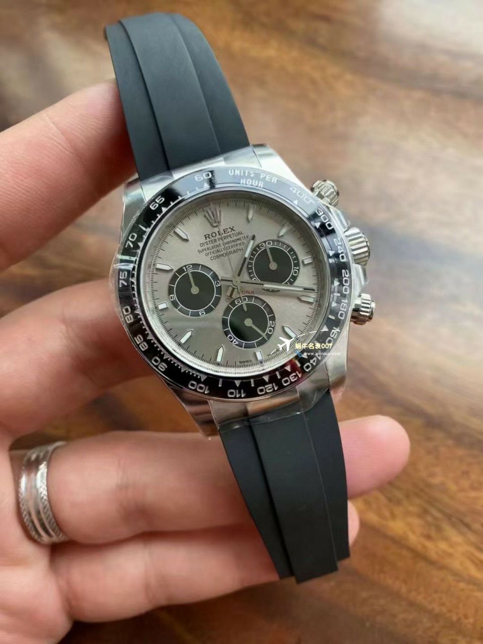 clean Factory c Factory  High quality   Replica Watches  Rolex  Cosmograph Daytona  Ditongna 新款4131 Movement 熊猫迪水泥灰m126500LN-0001，m126519ln-0006 wrist watches  / R810