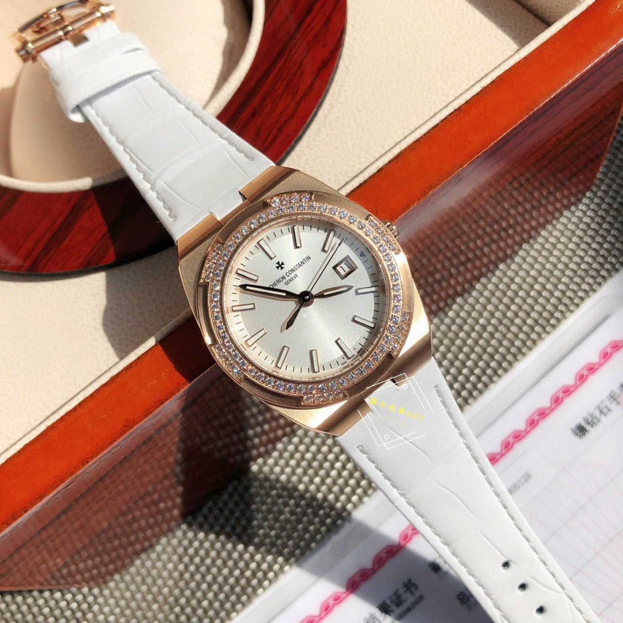  TOP 真钻女表Vacheron Constantin   Overseas 系列1225V/000R-B592，1225V/200A-B590 wrist watches  / JS261