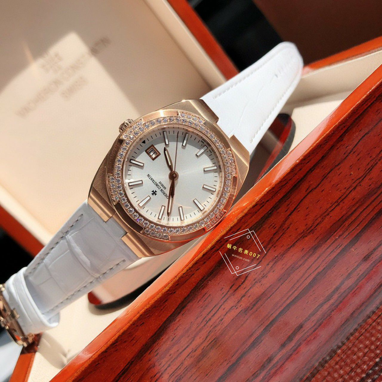  TOP 真钻女表Vacheron Constantin   Overseas 系列1225V/000R-B592，1225V/200A-B590 wrist watches  / JS261