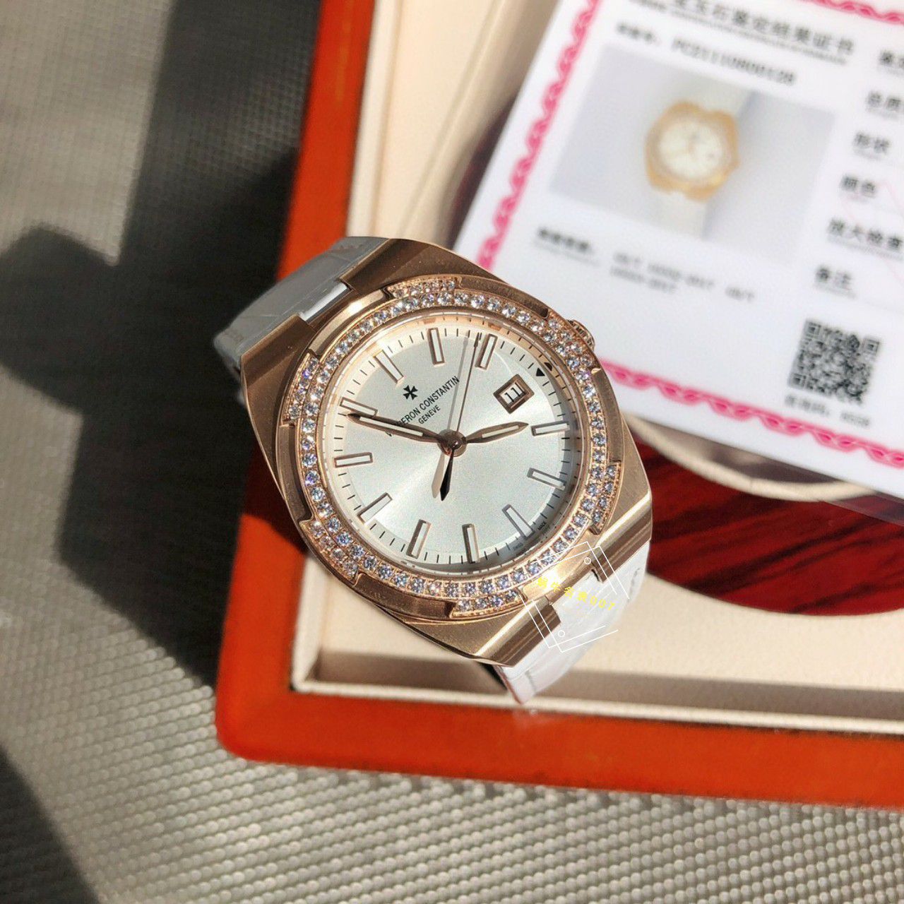  TOP 真钻女表Vacheron Constantin   Overseas 系列1225V/000R-B592，1225V/200A-B590 wrist watches  / JS261