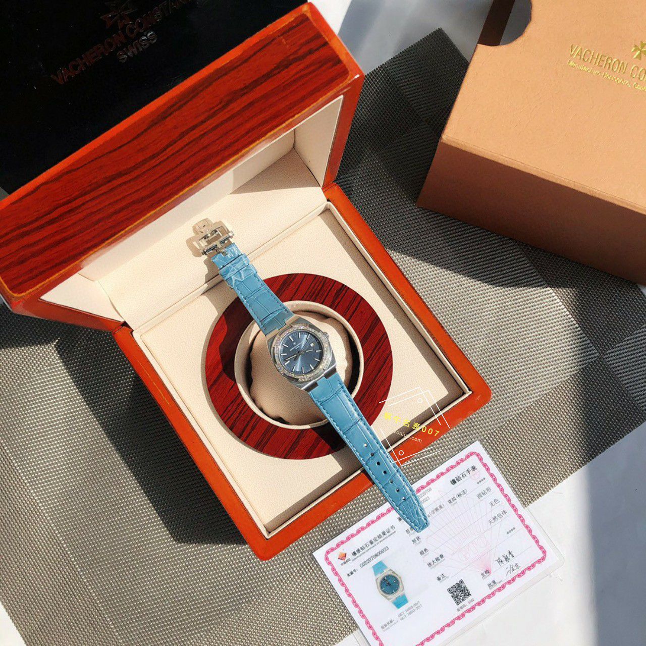  TOP 真钻女表Vacheron Constantin   Overseas 系列1225V/000R-B592，1225V/200A-B590 wrist watches  / JS261
