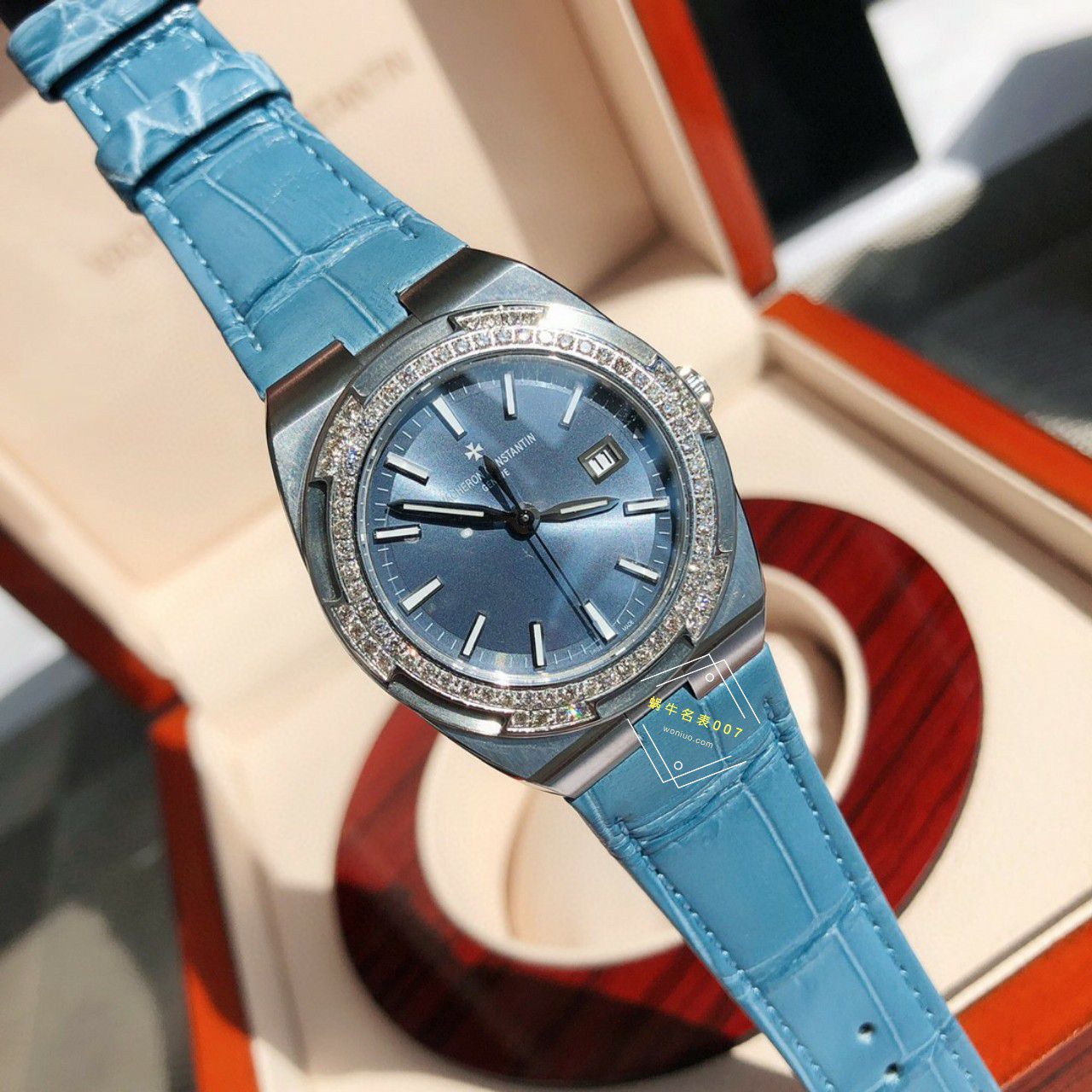  TOP 真钻女表Vacheron Constantin   Overseas 系列1225V/000R-B592，1225V/200A-B590 wrist watches  / JS261