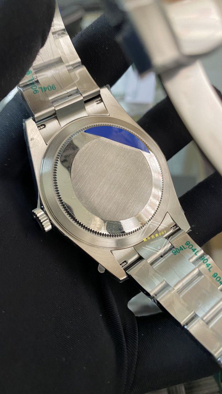  Video analysis  Rolex Sky-Dweller纵航天行者 Perfect  Replica Watches m336934-0005，m336934-0008，m336934-0004，m336934-0002 wrist watches  / R832