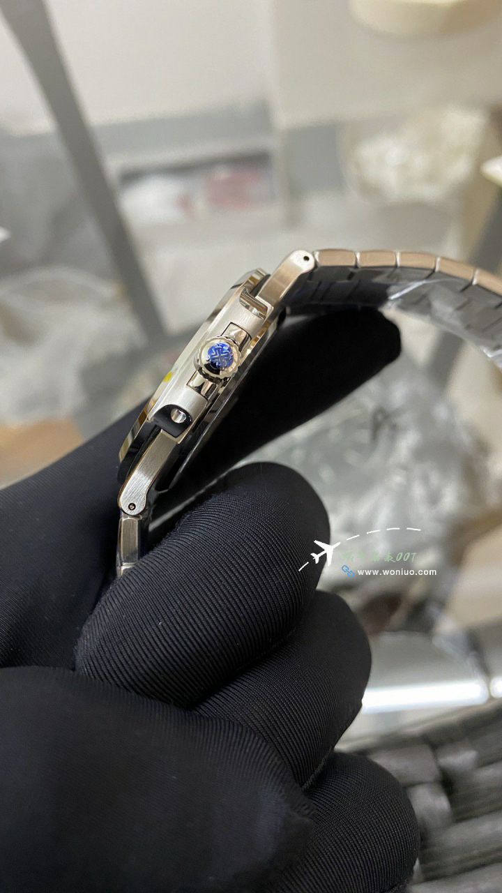 3k Factory  High quality  Replica  PATEK PHILIPPE  Nautilus 钻圈 Replica 5711/1300A-001 wrist watches  / BD390
