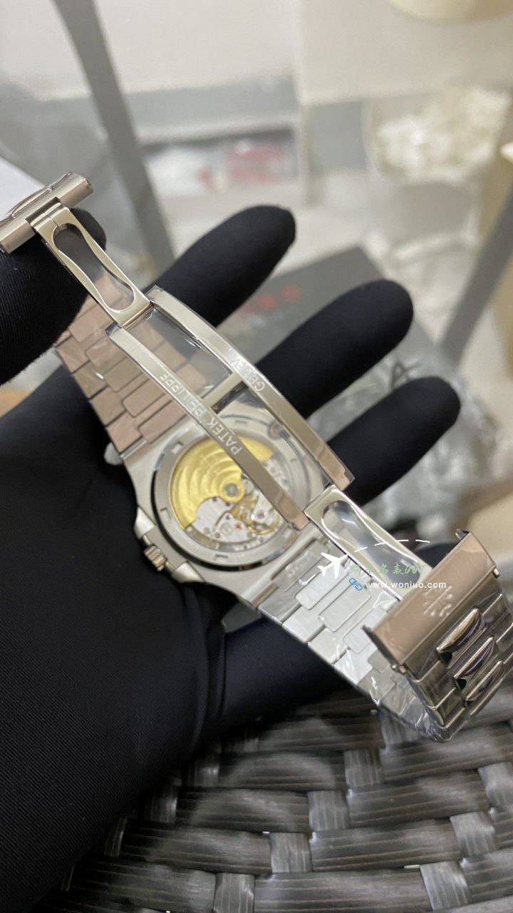 3k Factory  High quality  Replica  PATEK PHILIPPE  Nautilus 钻圈 Replica 5711/1300A-001 wrist watches  / BD390