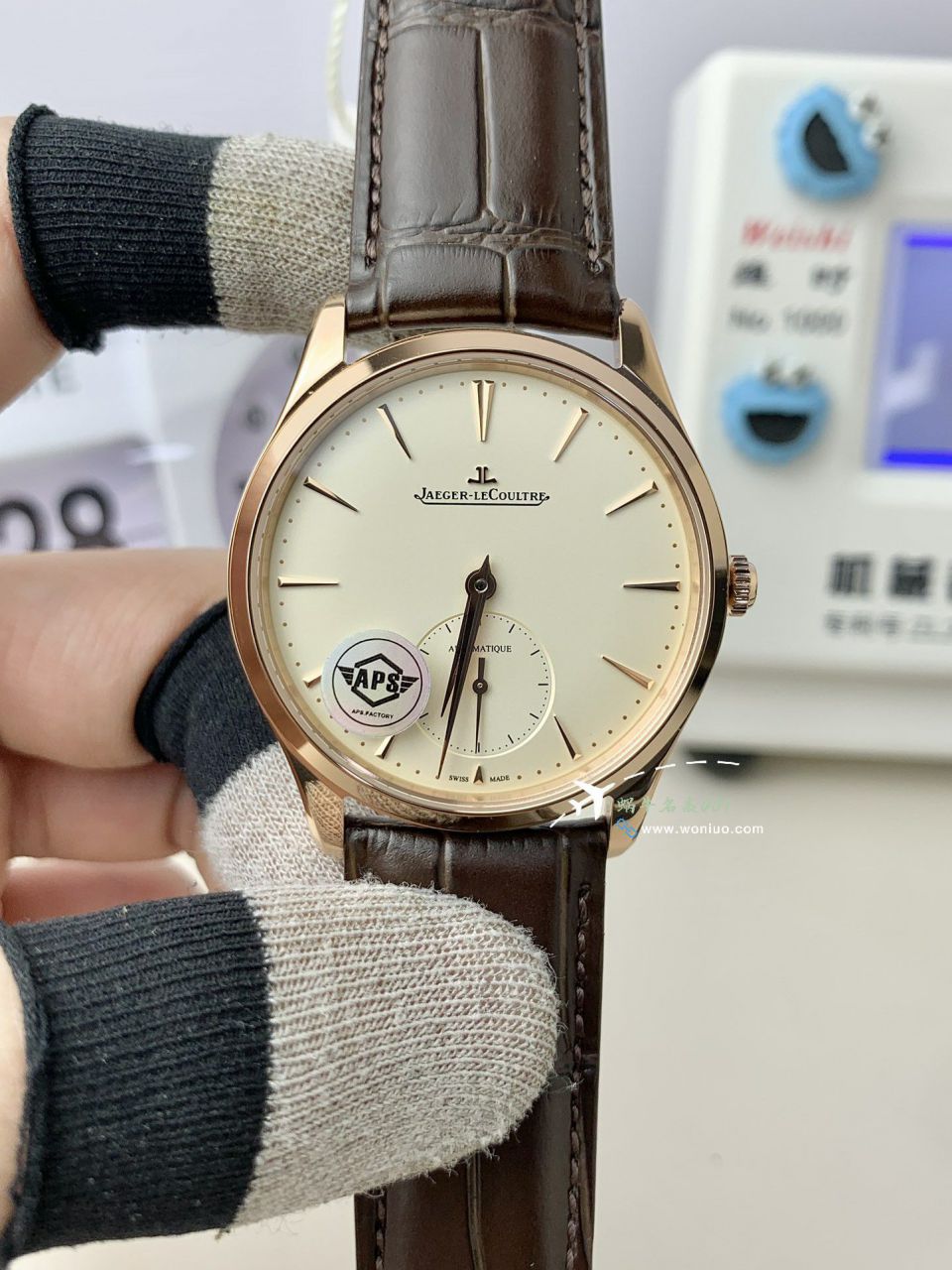  Video analysis APS Factory  Jaeger-LeCoultre 月相 top  Replica Copy 超薄月相1368480，1362511，1368471，1368430 Watches  / JJ196