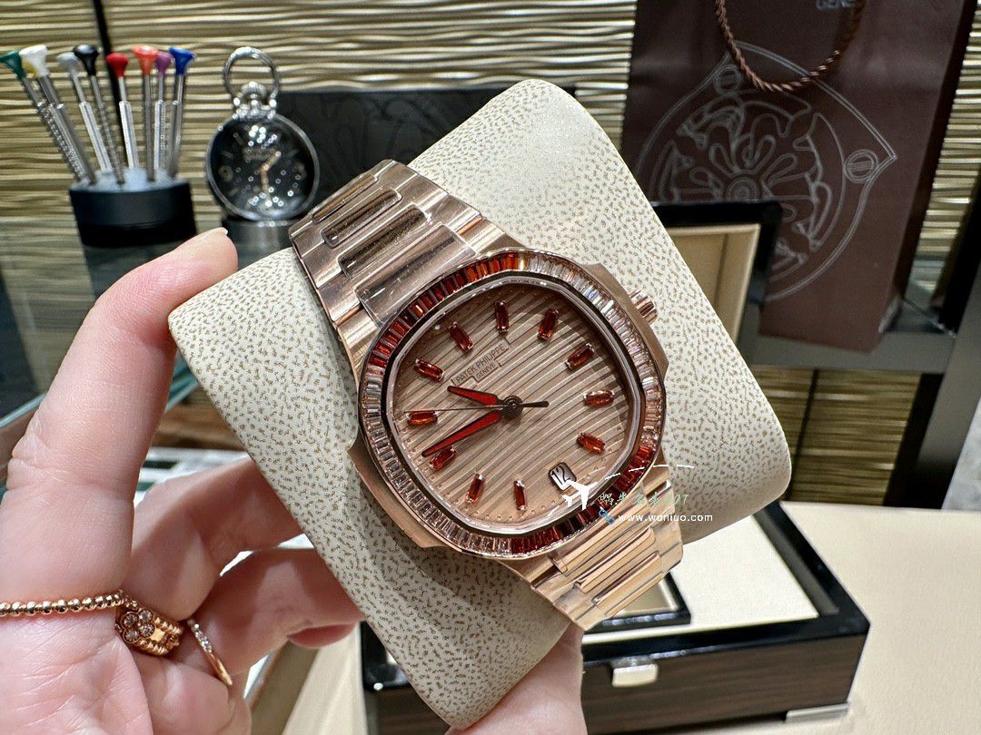 3K Factory  PATEK PHILIPPE 运动优雅 Perfect  Replica Copy  Nautilus 女表7118/1300R-001 / BD392