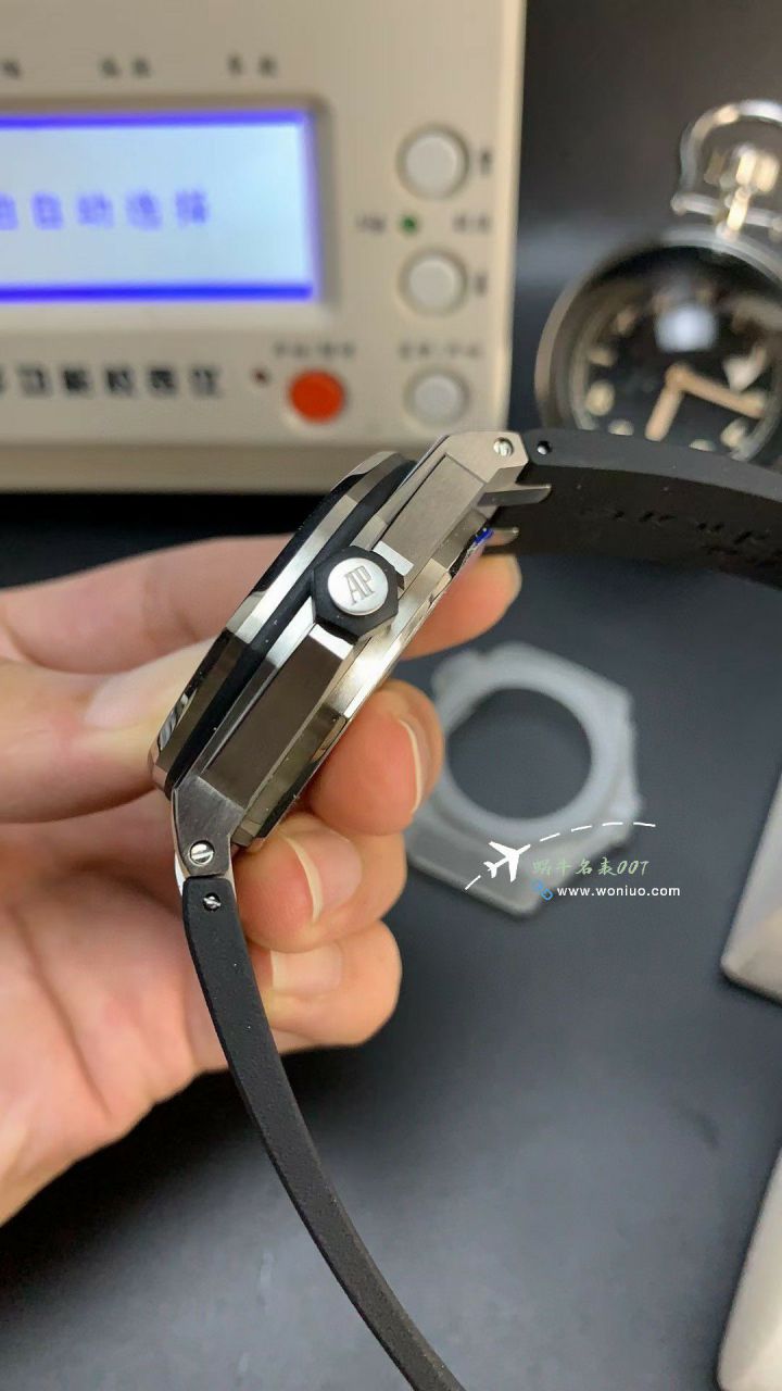 APS top  Replica Copy Audemars Piguet  Royal Oak Offshore 系列15703ST.OO.D002CA.01 wrist watches  / AP272