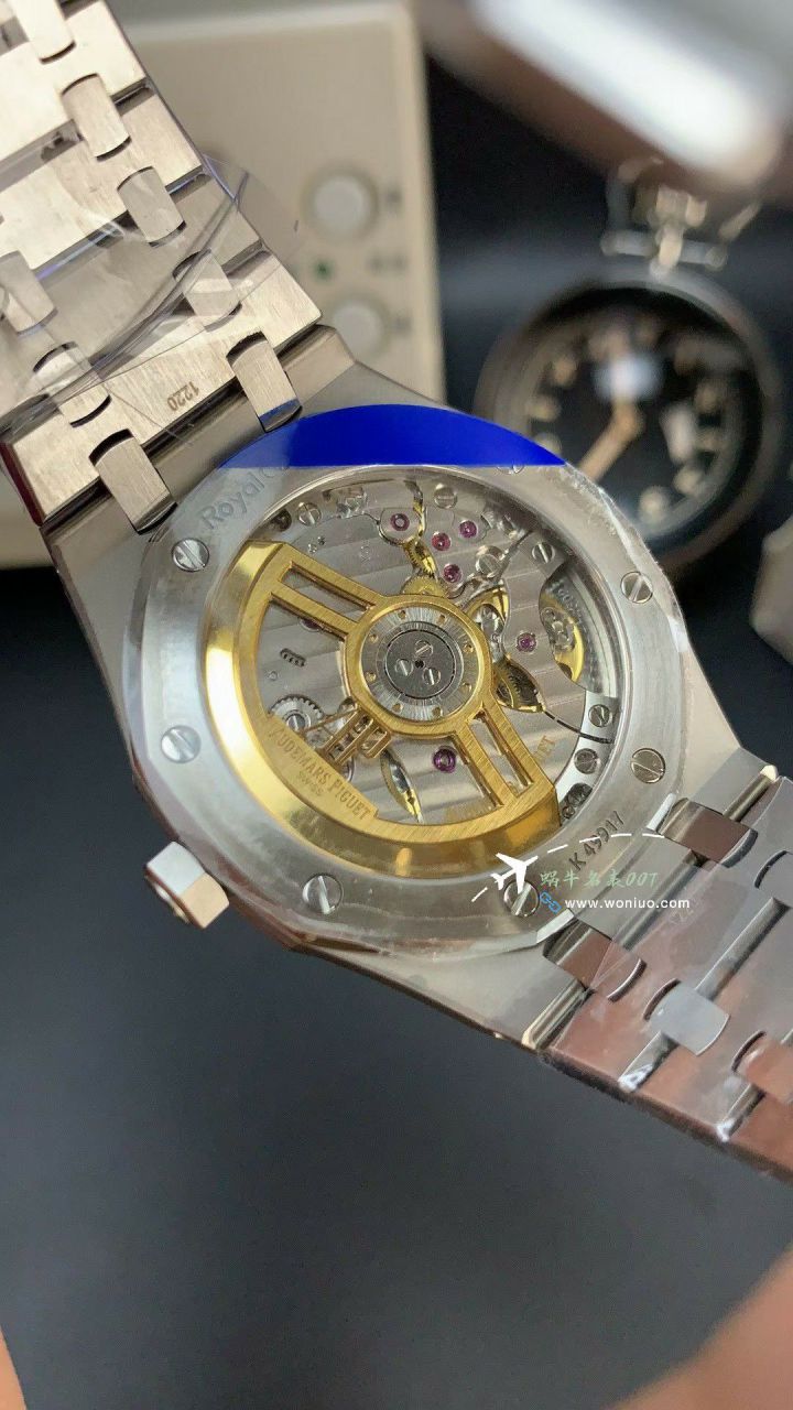 APS Replica Copy Audemars Piguet 皇家橡树系列15500ST.OO.1220ST.04 wrist watches  / AP273