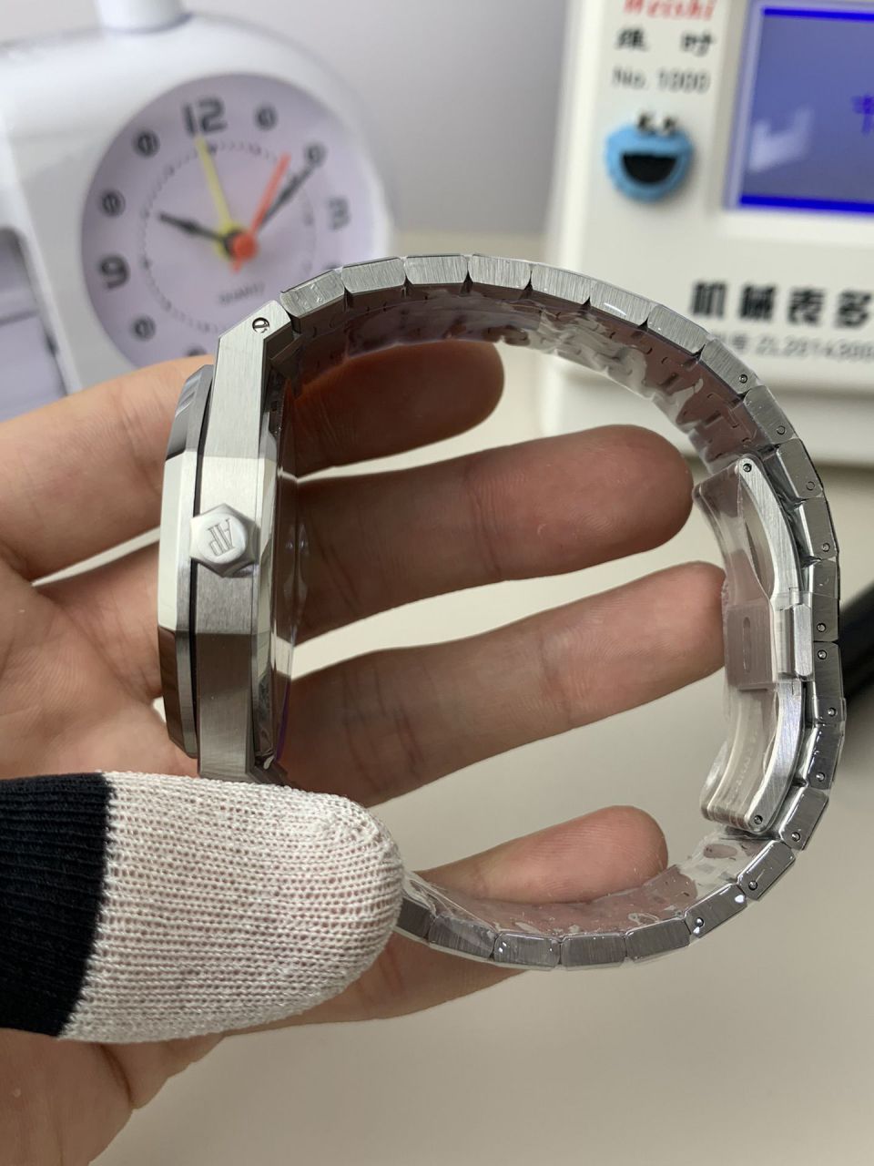 APS Replica Copy Audemars Piguet 皇家橡树系列15500ST.OO.1220ST.04 wrist watches  / AP273