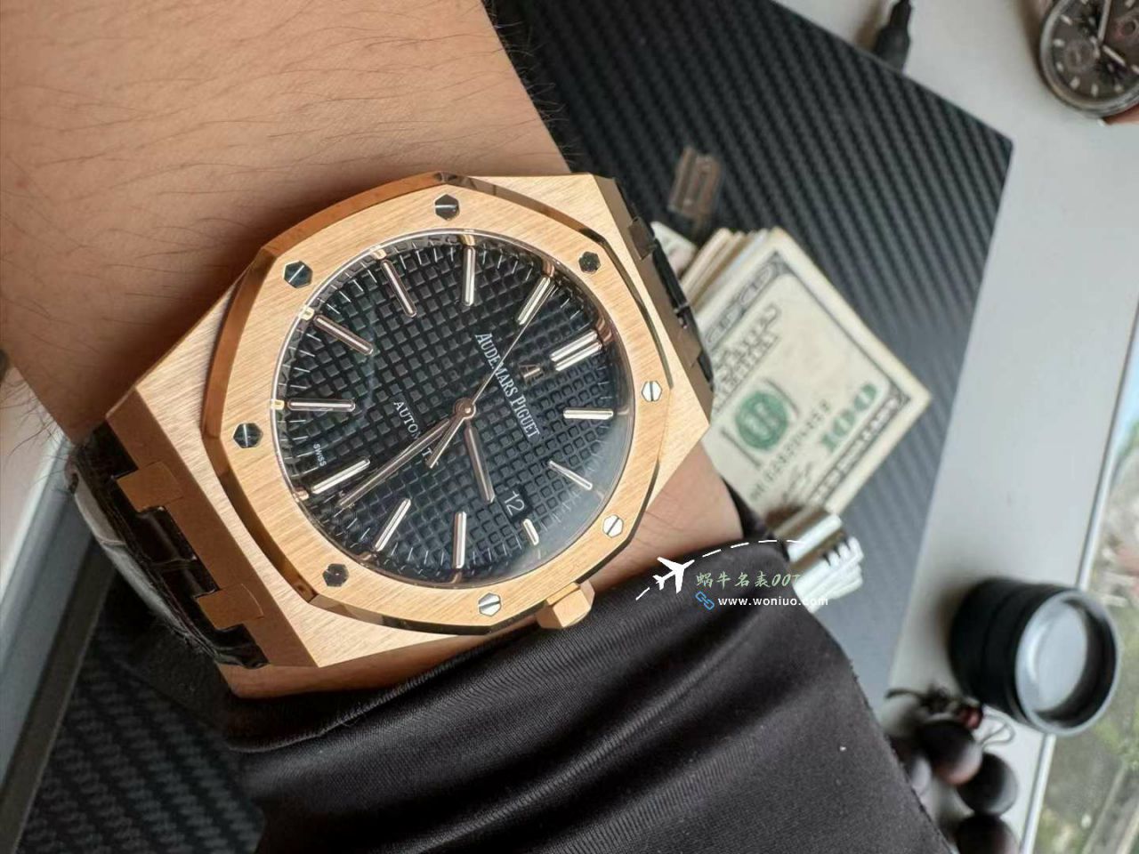  Video analysis APS Adding weight 版本Audemars Piguet 皇家橡树 Best 的 Replica Watches 15400OR.OO.D002CR.01，15400OR.OO.D088CR.01 wrist watches  / AP277