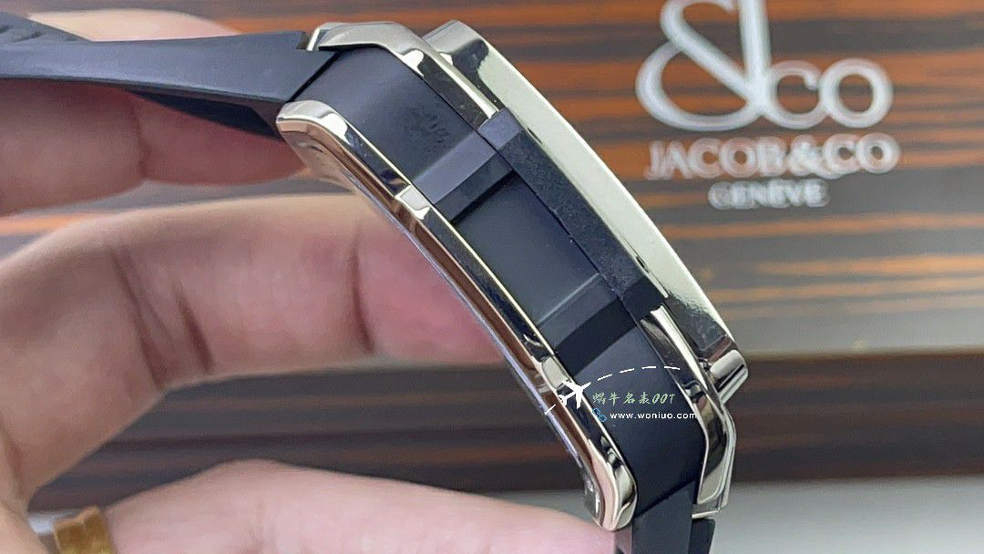 BBF hublot SQUARE BANG UNICO方形 Perfect  Replica Copy 表821.OX.0180.RX，821.OM.0180.RX，821.NM.0170.RX，821.NX.0170.RX / YB131