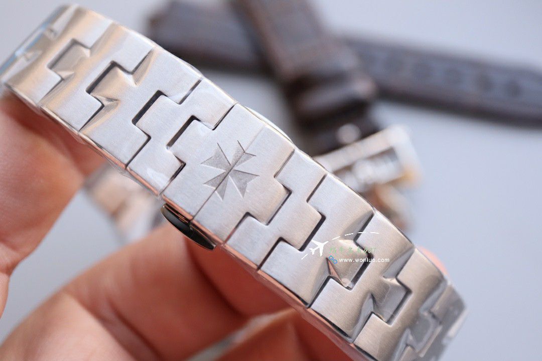 CCVacheron Constantin   Overseas 女表 top  Replica Copy 2305V/100R-B077，2305V/100A-B171，2305V/100A-B170 wrist watches  / JS266
