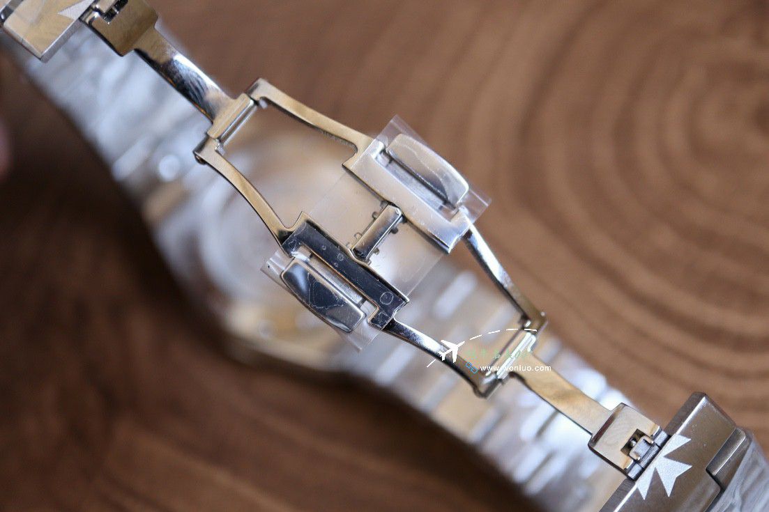 CCVacheron Constantin   Overseas 女表 Perfect  Replica Copy 1205V/100A-B591，1225V/200R-H015，1225V/200A-B590 wrist watches  / JS268