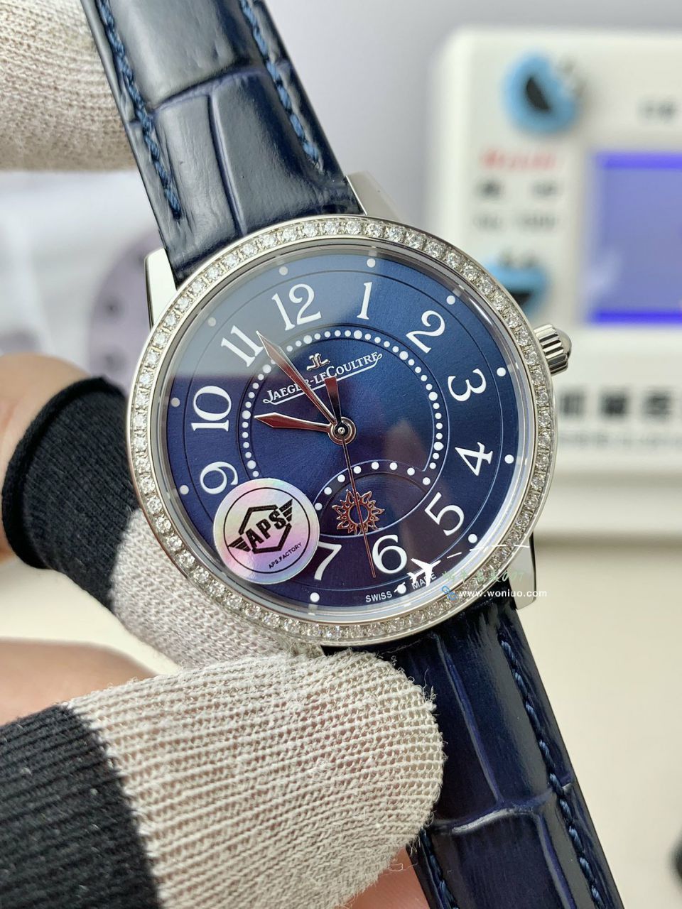 APS Jaeger-LeCoultre 约会 copy customized  Movement 女表3448110 Perfect  Replica Copy  wrist watches  / JJ196