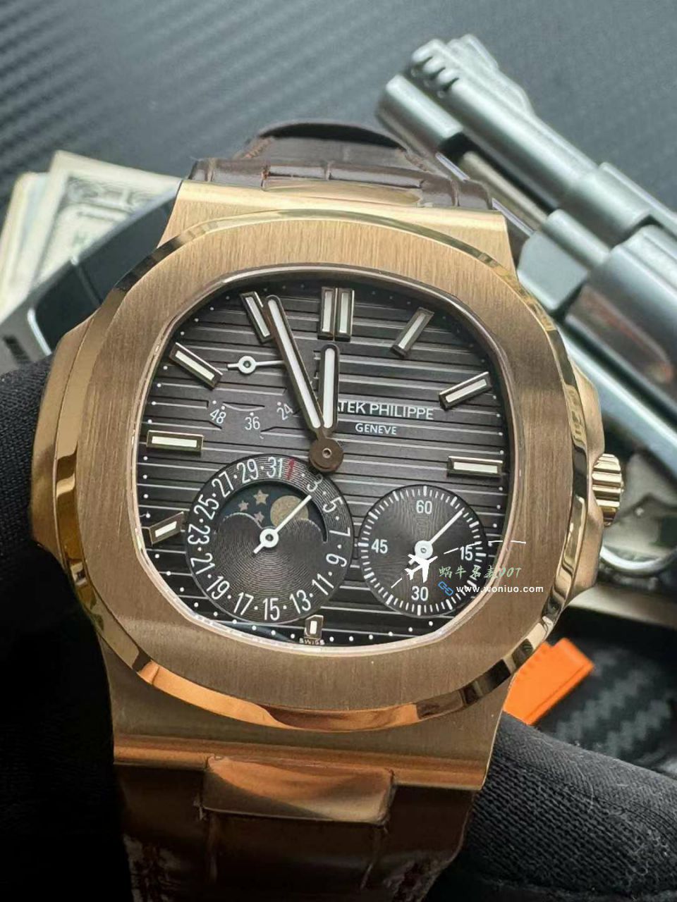  Video analysis PPF PATEK PHILIPPE  Nautilus  top  Replica Copy  Watches 5712GR-001 / BD399
