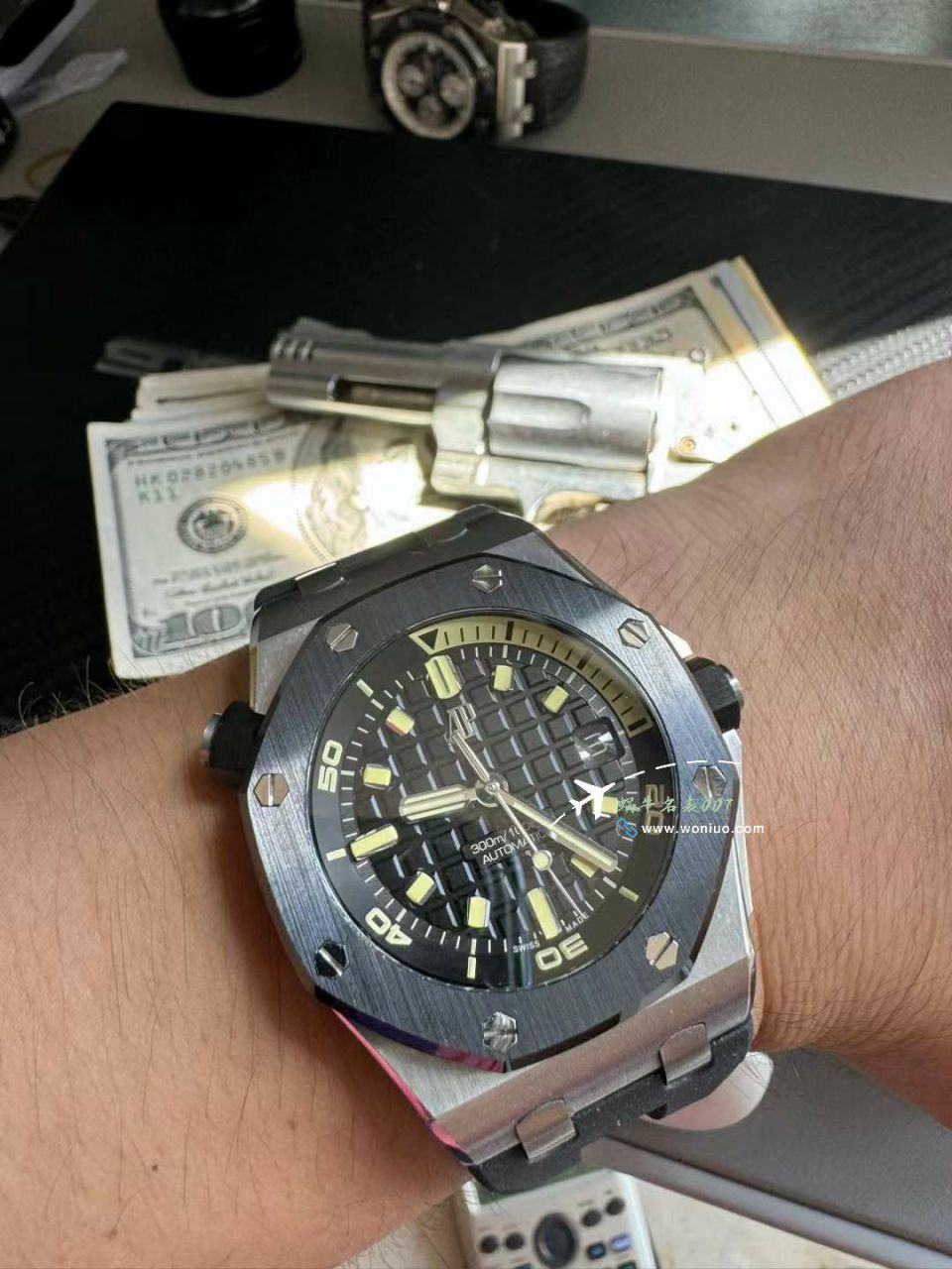 APS Factory Audemars Piguet  Royal Oak Offshore  Best 的 Replica Copy  Watches 15720CN.OO.A002CA.01 wrist watches  / AP281