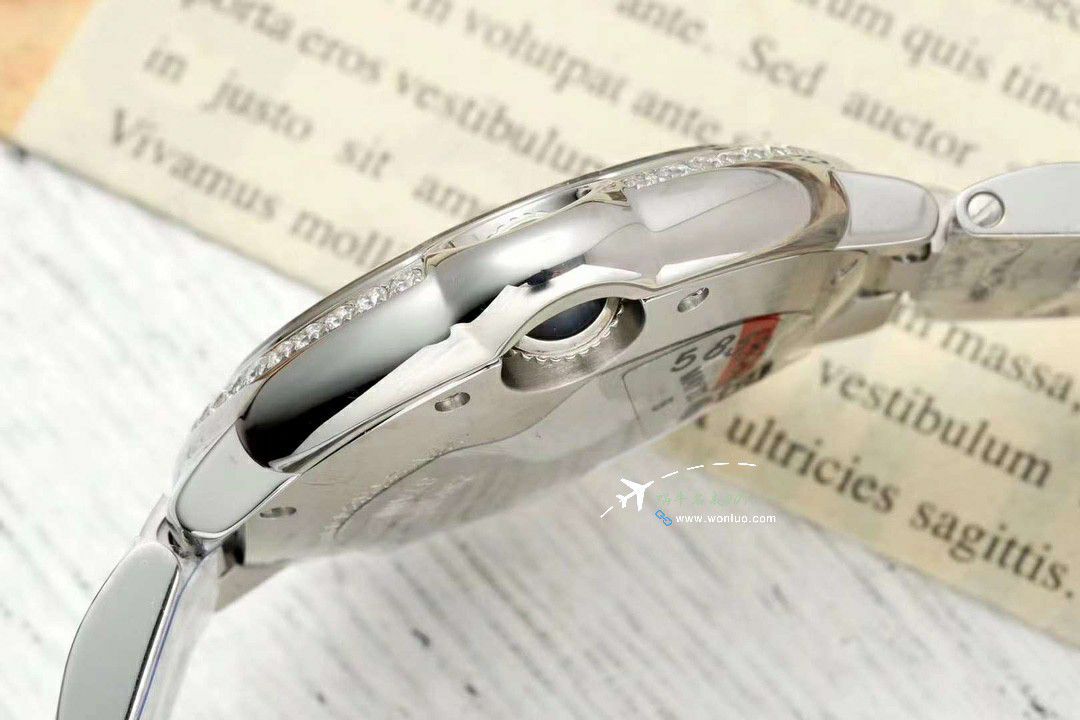 AF Cartier  蓝气球33毫米石英女 Watches  Perfect  Replica Copy W6920084，WSBB0034，W6920086 wrist watches  / K366