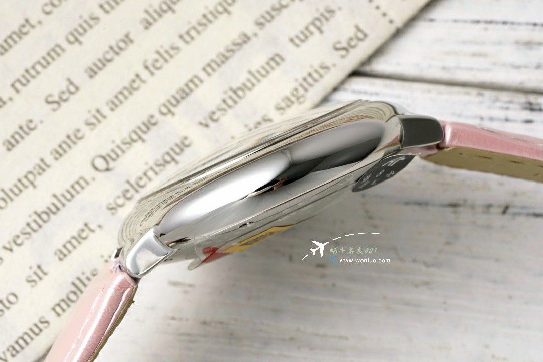 AF Cartier  蓝气球33毫米石英女 Watches  Perfect  Replica Copy W6920084，WSBB0034，W6920086 wrist watches  / K366