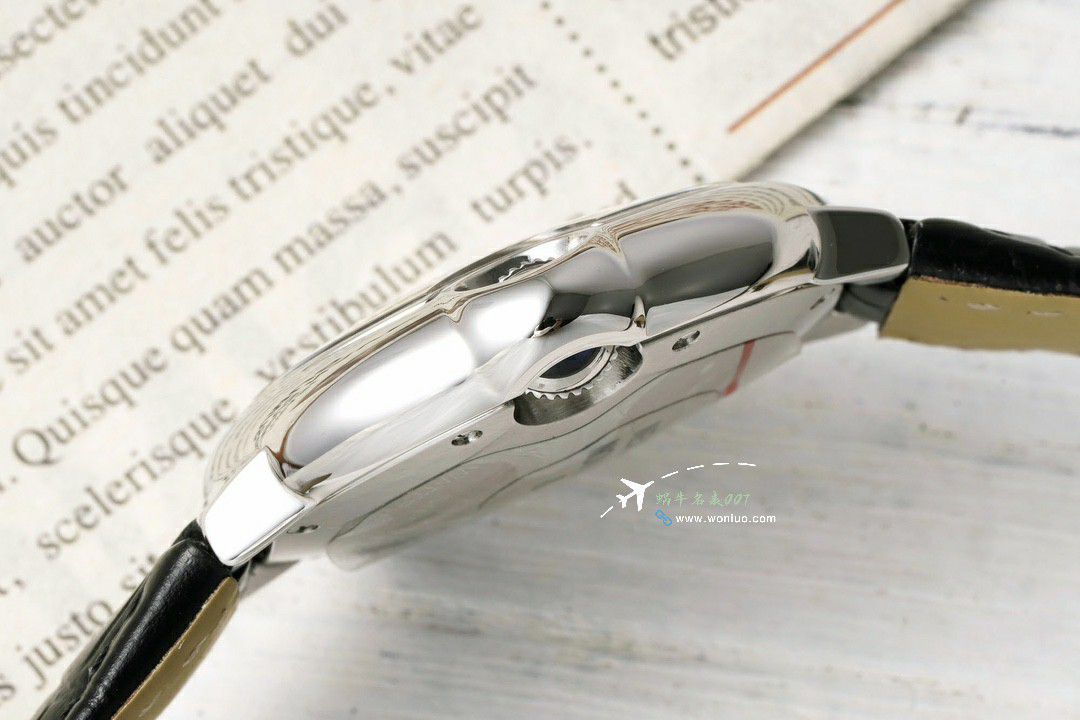 AF Cartier  蓝气球33毫米石英女 Watches  Perfect  Replica Copy W6920084，WSBB0034，W6920086 wrist watches  / K366