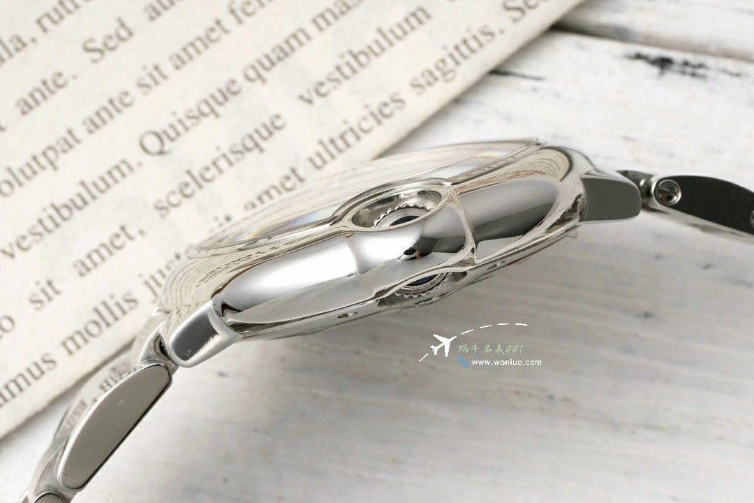 AF Cartier  蓝气球33毫米石英女 Watches  Perfect  Replica Copy W6920084，WSBB0034，W6920086 wrist watches  / K366