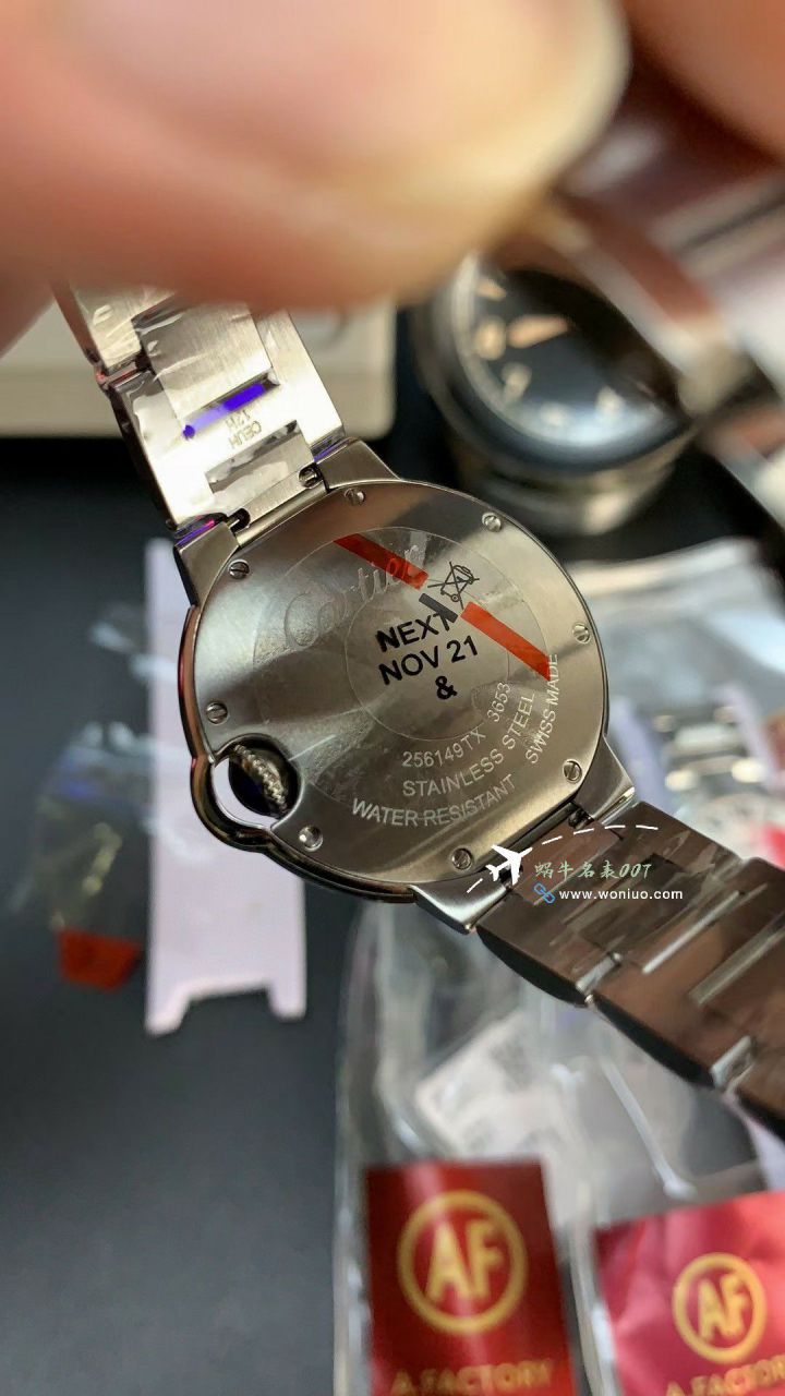 AF Cartier  蓝气球33毫米石英女 Watches  Perfect  Replica Copy W6920084，WSBB0034，W6920086 wrist watches  / K366