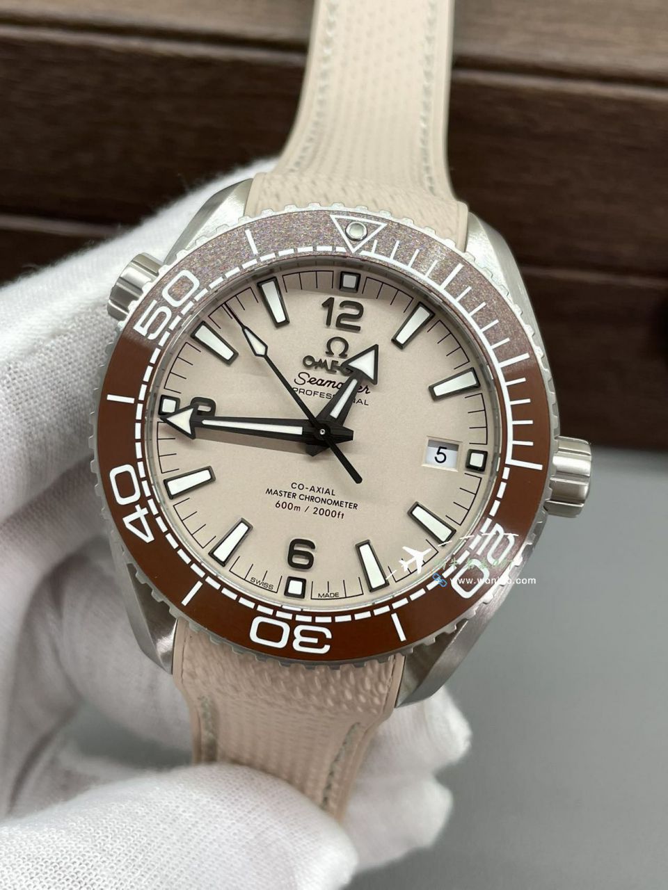 VSOMEGA Seamaster 600米新款 top  Replica Copy  Watches 215.32.44.21.09.001 wrist watches  / VS803