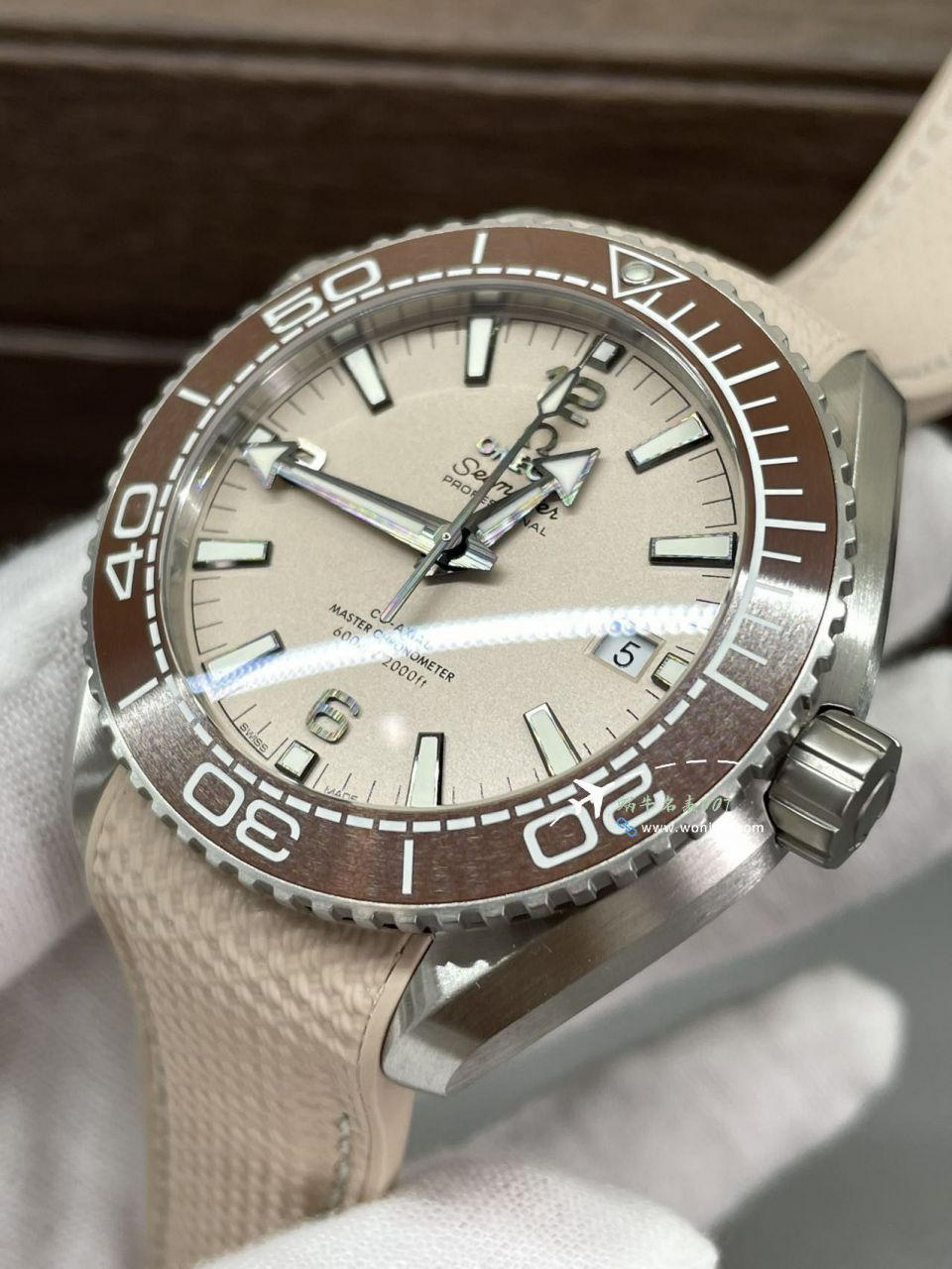 VSOMEGA Seamaster 600米新款 top  Replica Copy  Watches 215.32.44.21.09.001 wrist watches  / VS803