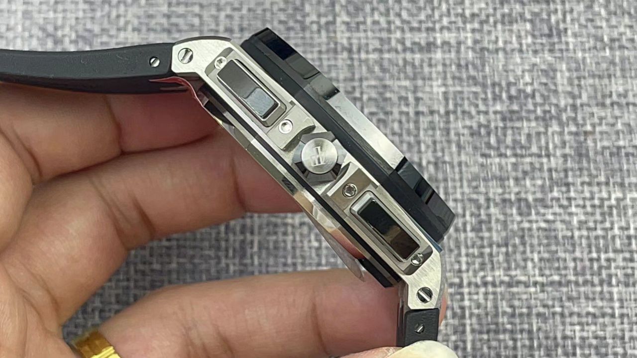APF Factory Audemars Piguet 熊猫 Royal Oak Offshore  High quality  Replica Copy 26400SO.OO.A002CA.01 wrist watches  / AP287