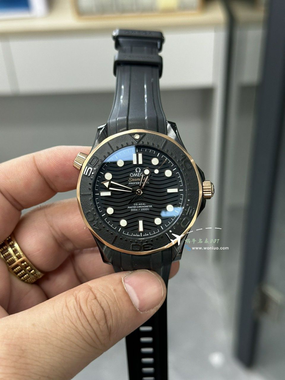 VS Factory OMEGA Seamaster 300米黑武士 top  Replica Copy  Watches 210.92.44.20.01.003 wrist watches  / VS806