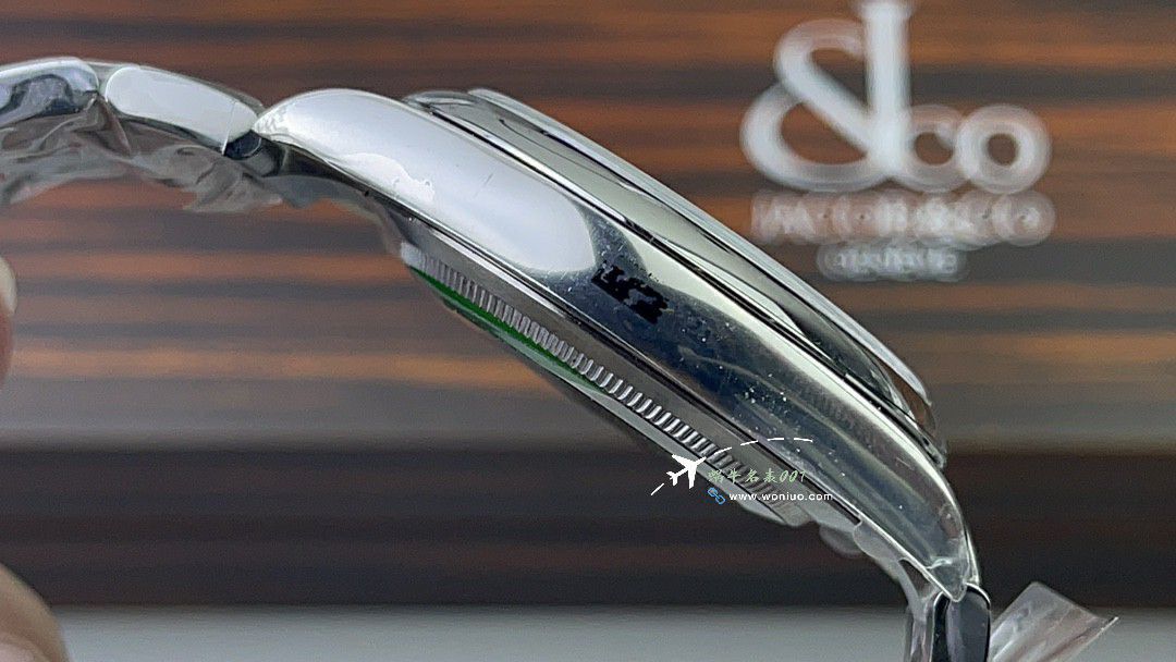 Clean Factory  Rolex  oyster perpetual 动 top  Replica  Replica m124300-0007，m126000-0007 wrist watches  / R883
