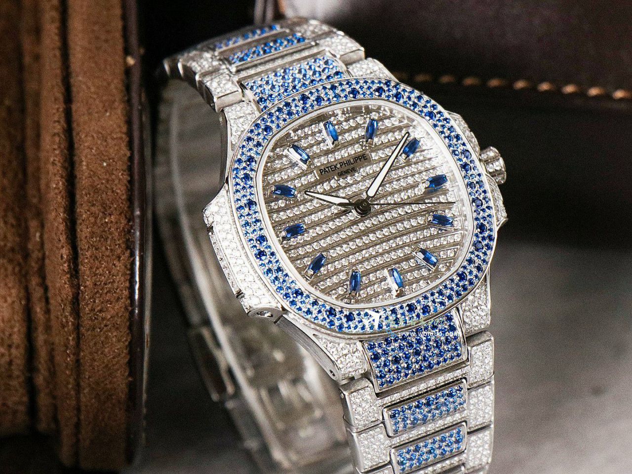 GR PATEK PHILIPPE 运动优雅女表 top   Replica Watches 7118/1453G-001 wrist watches  / BD503