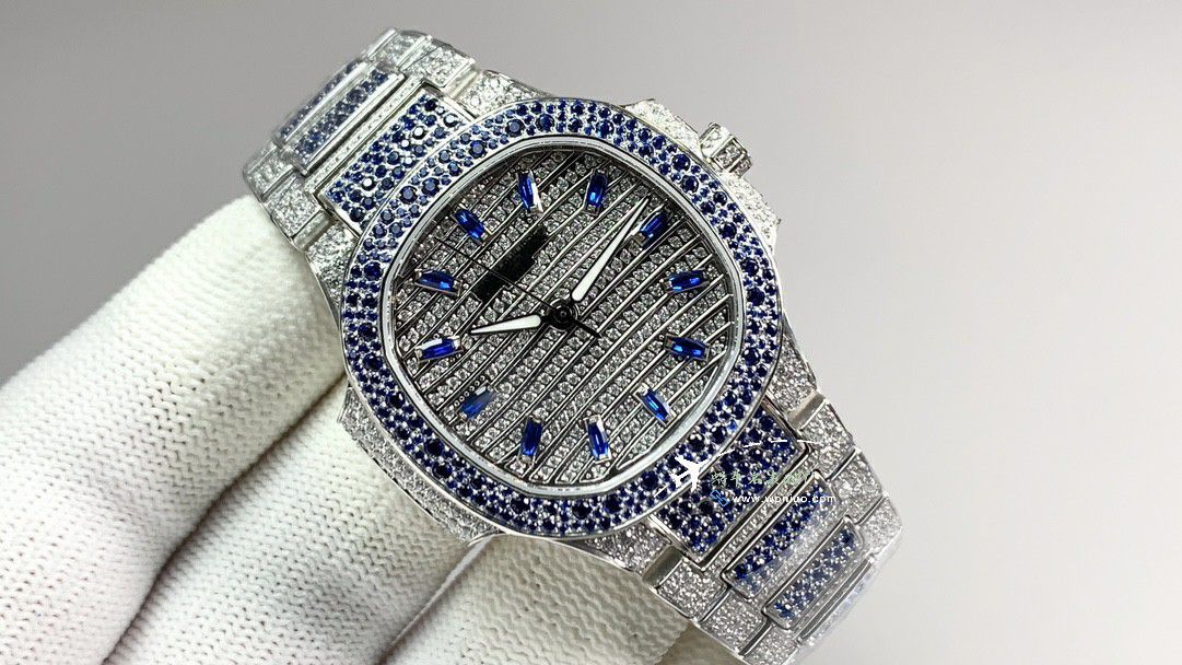 GR PATEK PHILIPPE 运动优雅 top  Replica Copy  Watches 7118/1451G-001女 wrist watches  / BD501