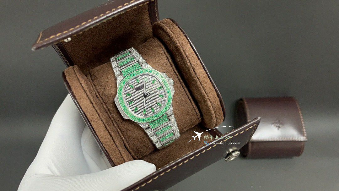 GR PATEK PHILIPPE 运动优雅 top  Replica Copy  Watches 7118/1451G-001女 wrist watches  / BD501